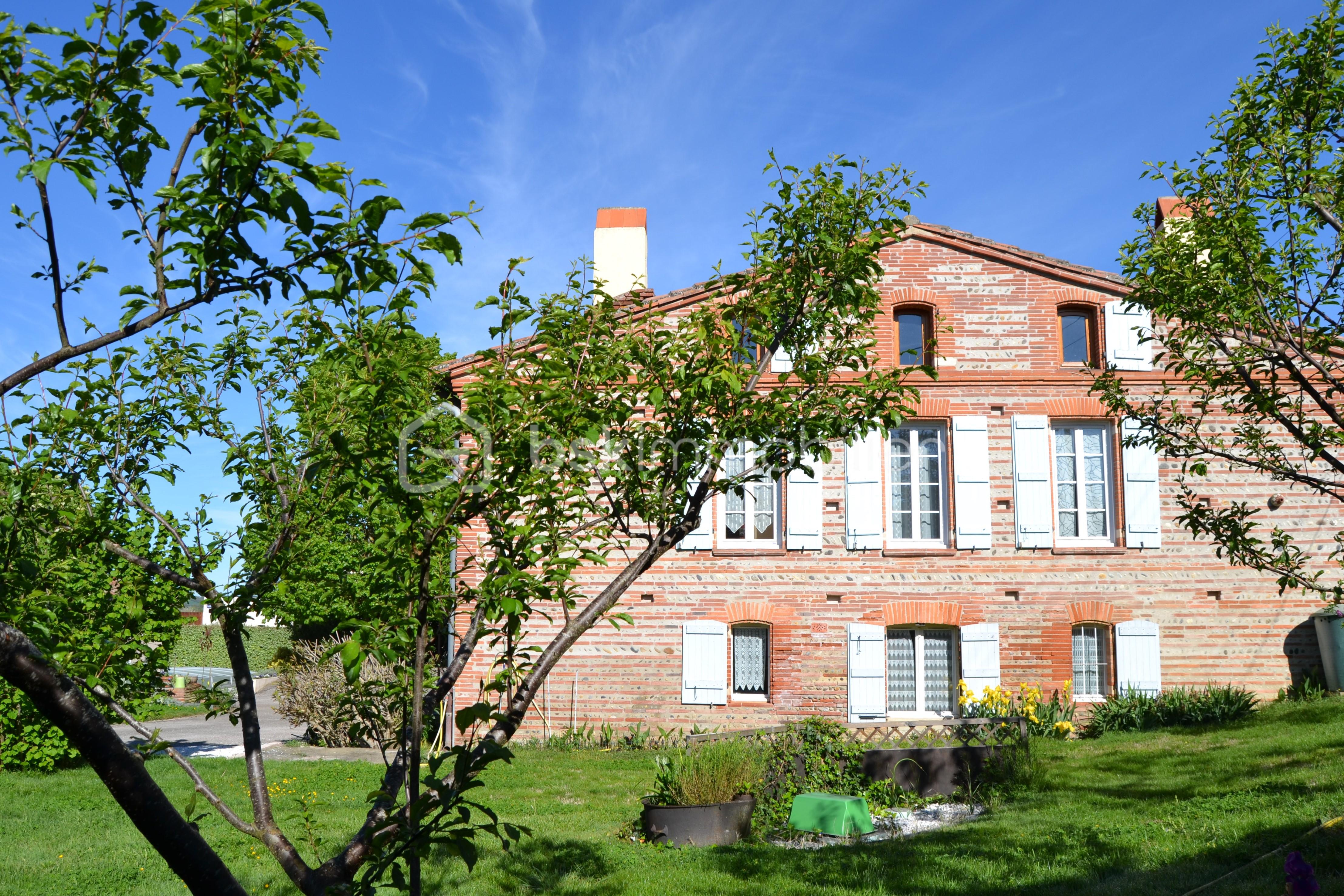 Maison de 295 m² - DSC_0063 rectifiée.JPG