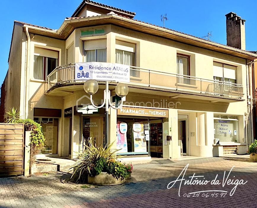 Immeuble commercial de 464,40 m²