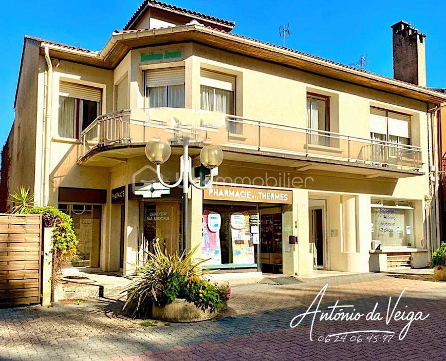 Immeuble commercial de 464,40 m² - 3D1.jpeg