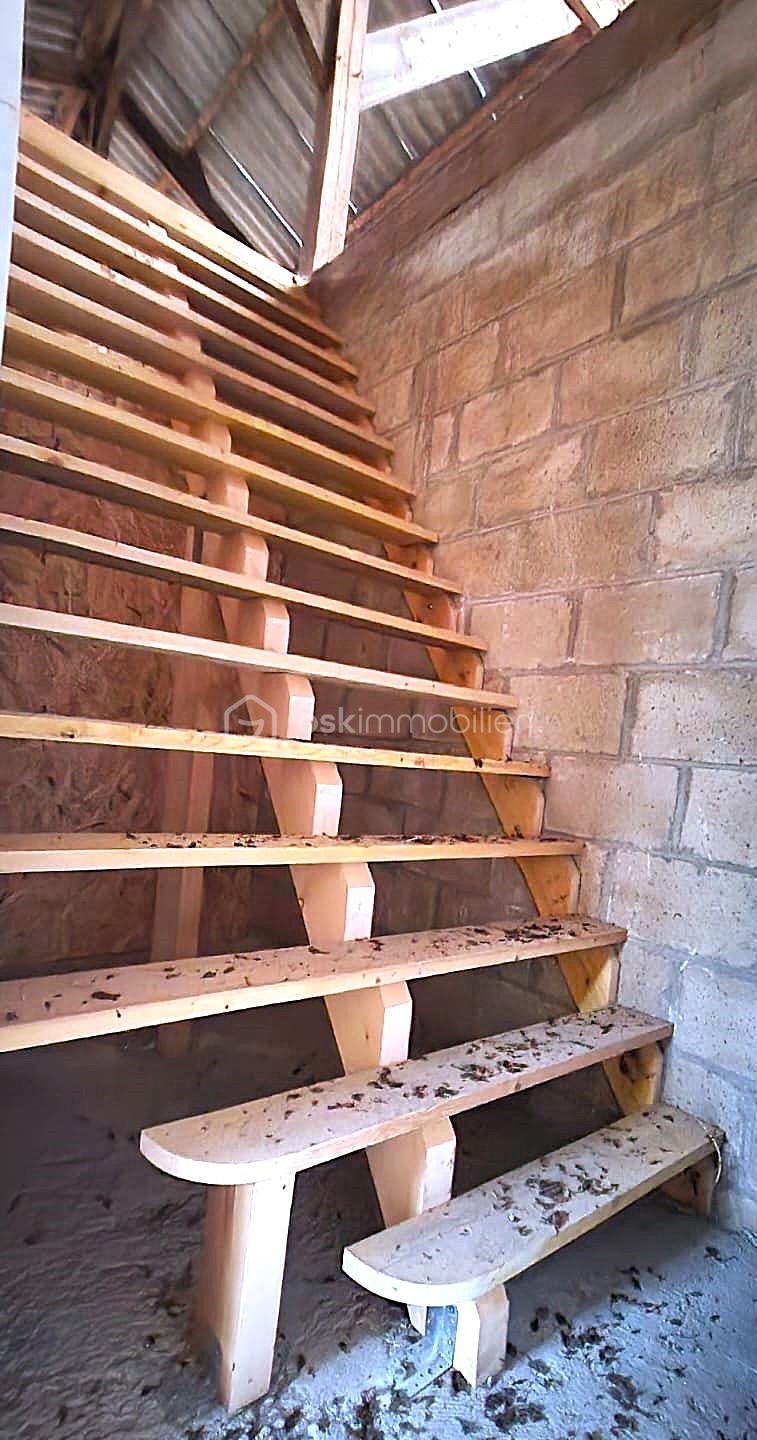 Immeuble mixte de 375 m² - WhatsApp Image 2024-11-19 à 23.33.34_da7e99e9.jpg