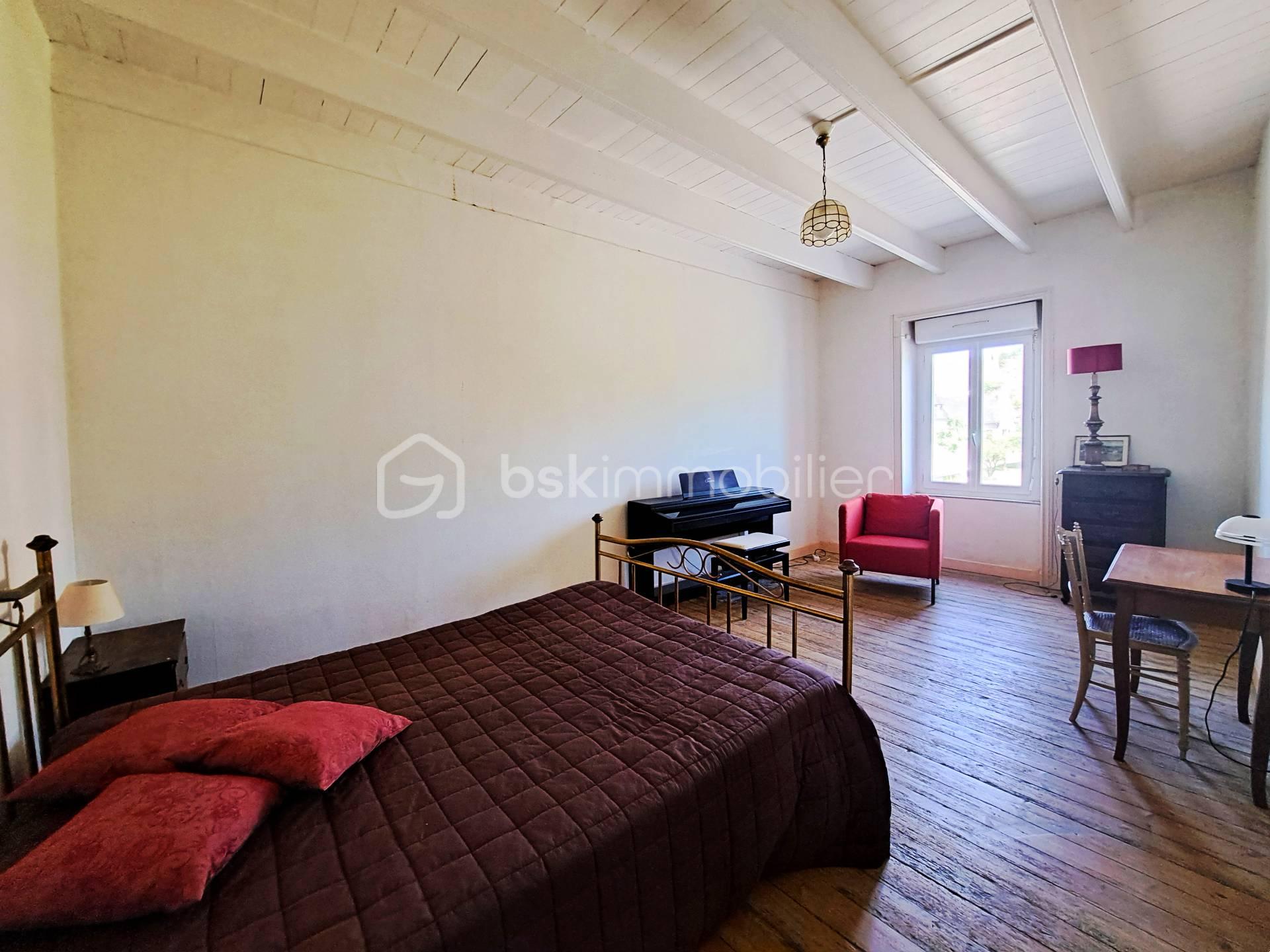 Chambre 1.jpg