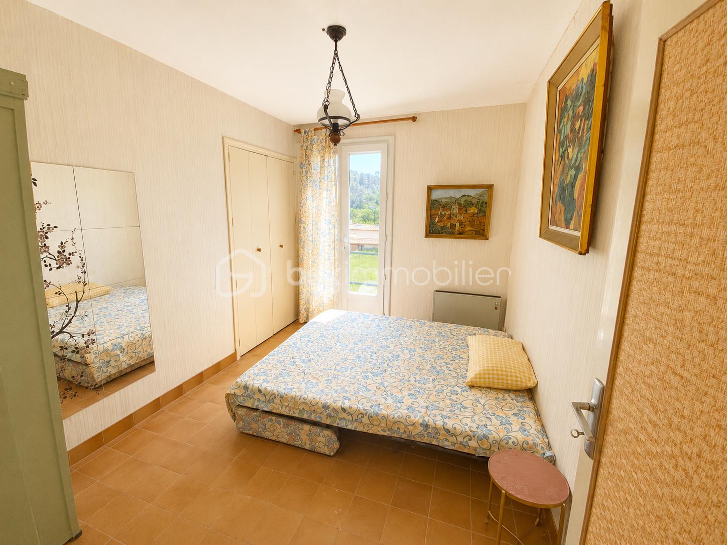 Auriol intérieur 2.png