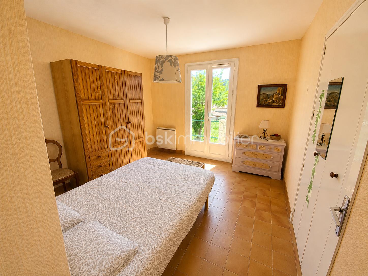 Auriol intérieur 4.png