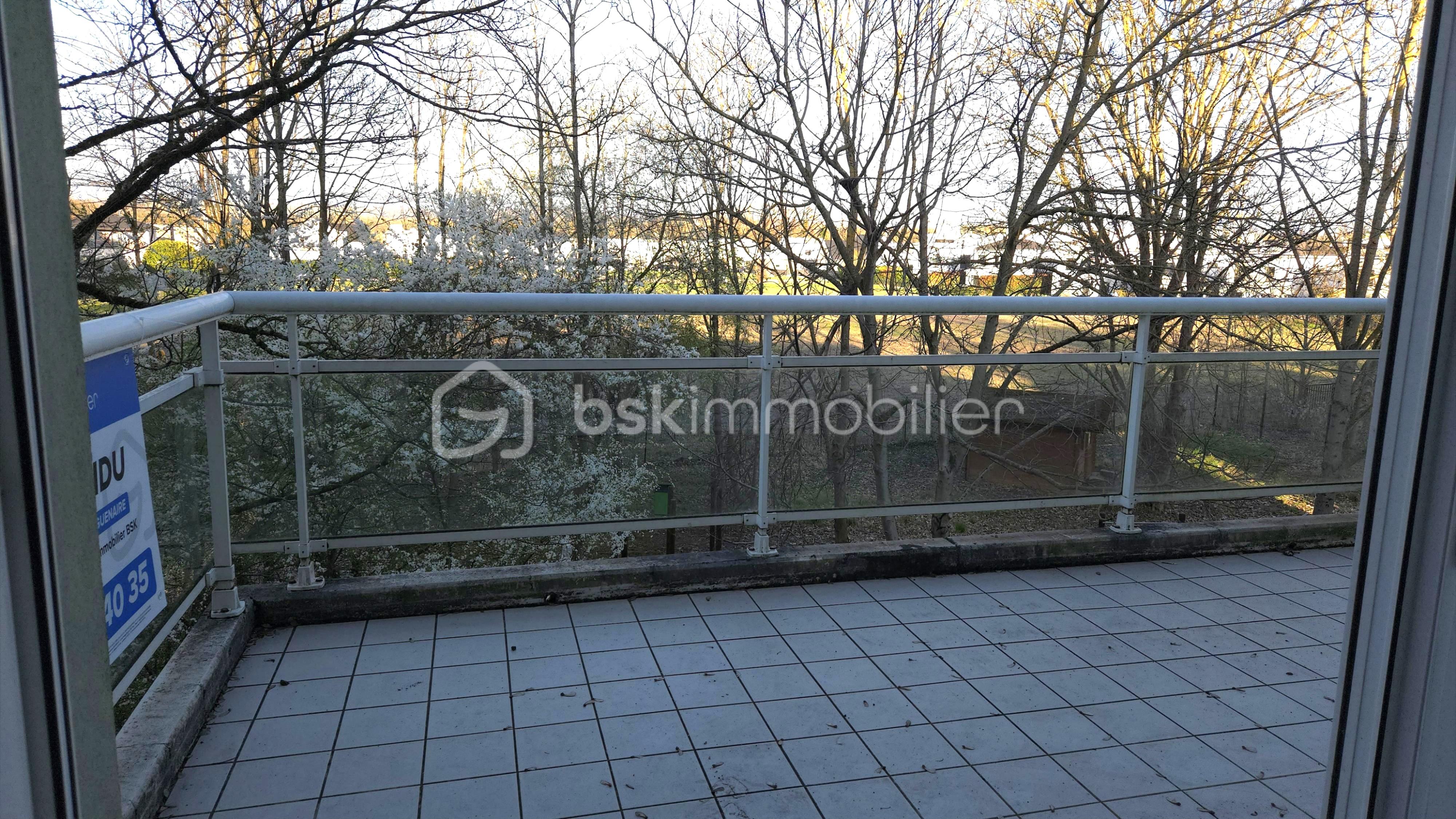 Photo terrasse vue dégagée.jpg