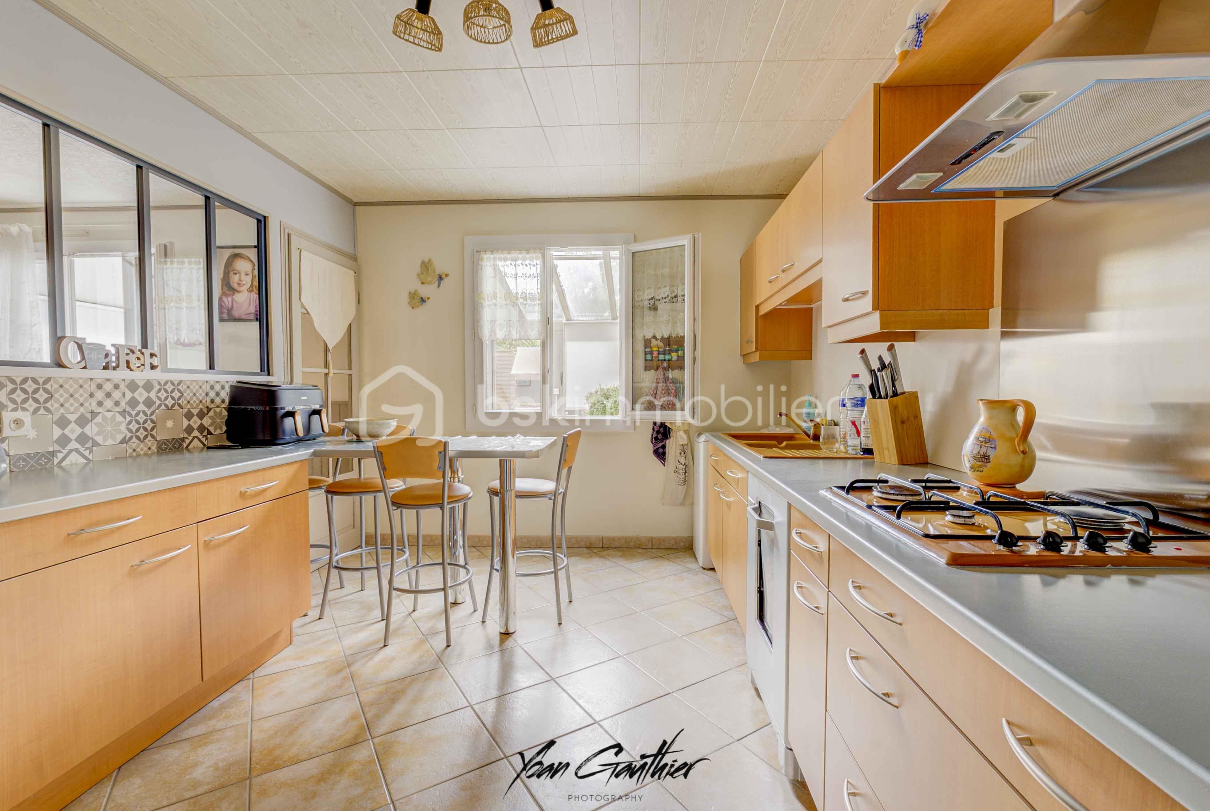 YG101031_2_3_4_5_Intérieur 2.jpg