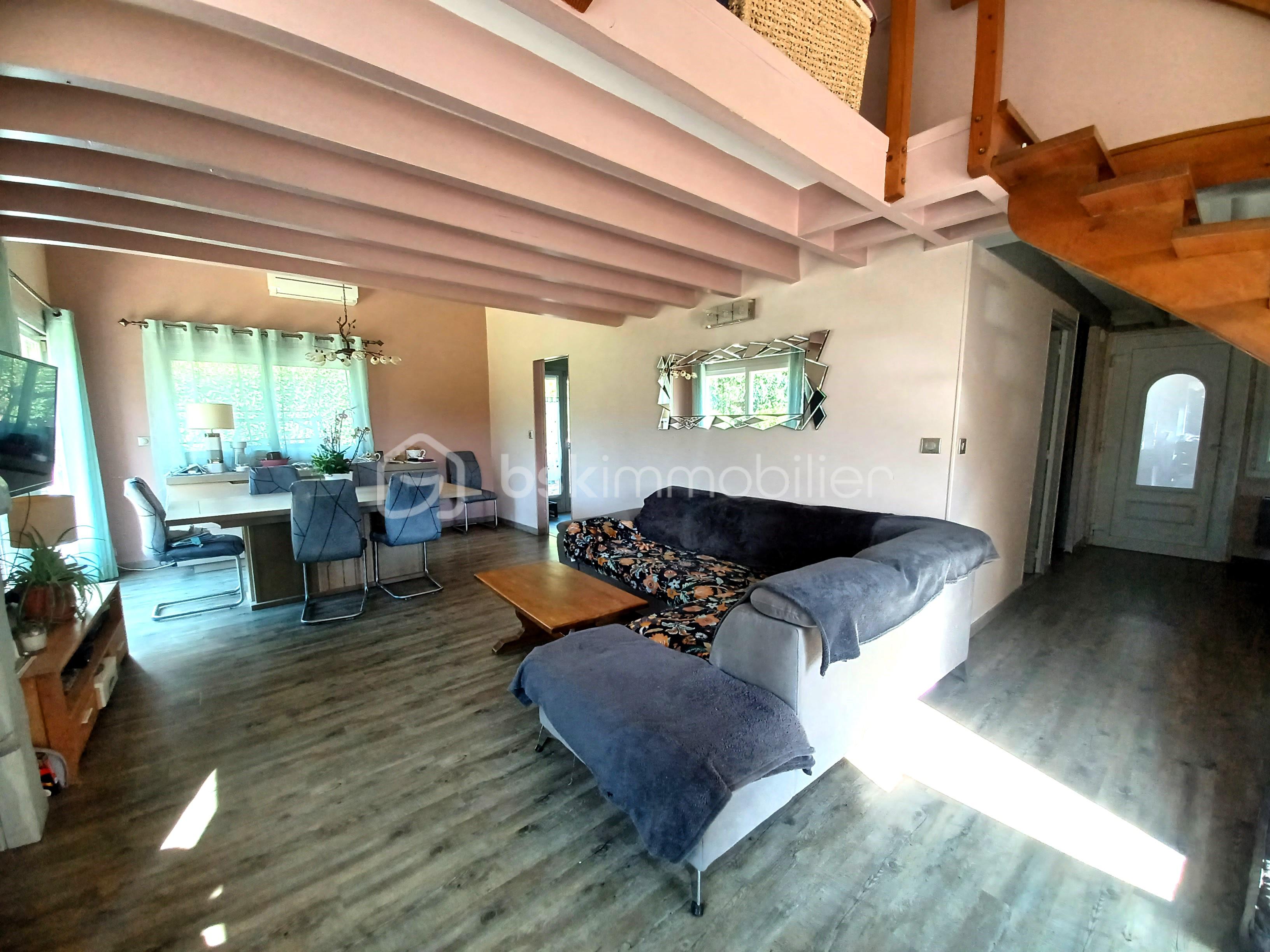 Maison de 134 m² - SALON.jpg
