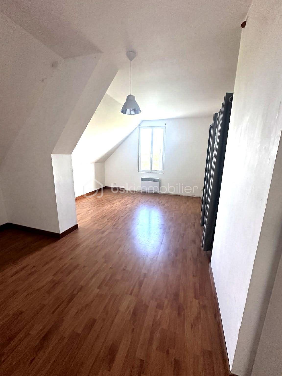 eb54e70a-509d-477a-b383-4d3f16416ec3.jfif