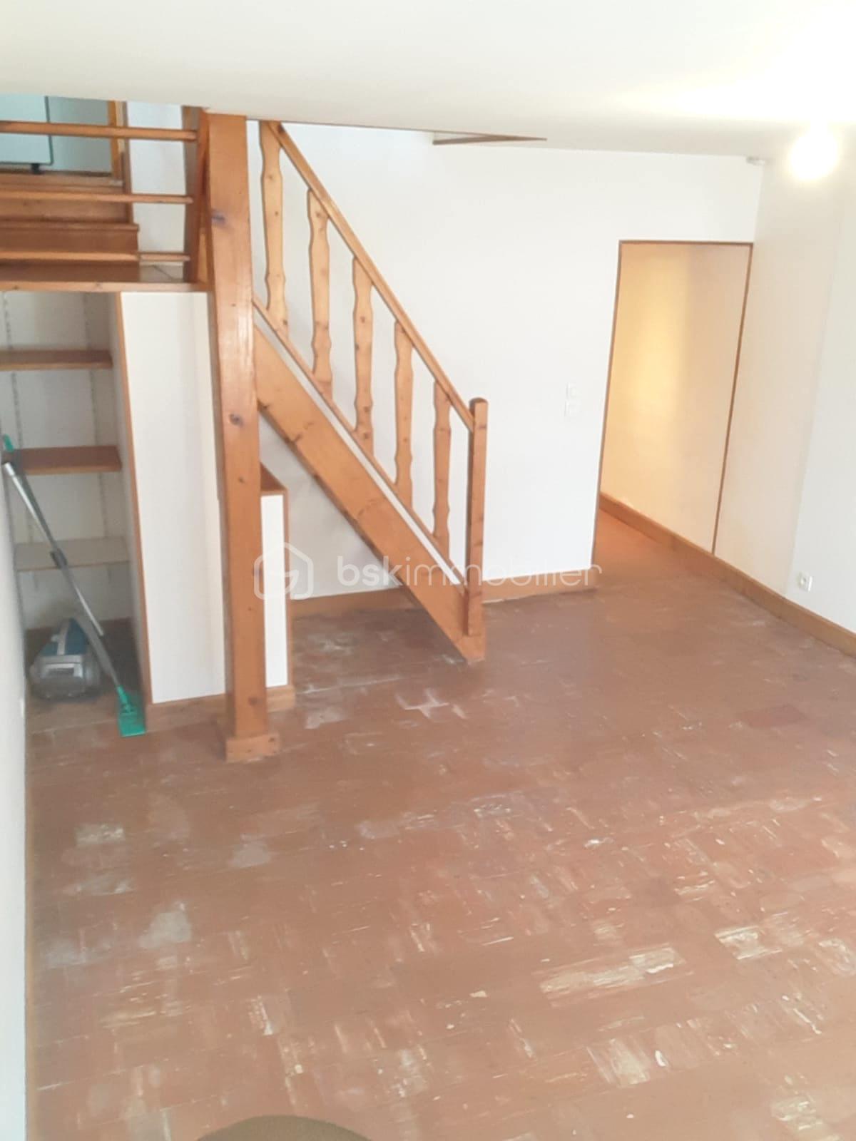 Maison de 106,99 m² - 5. RDC - se╠üjour co╠éte╠ü rue 2.jpeg