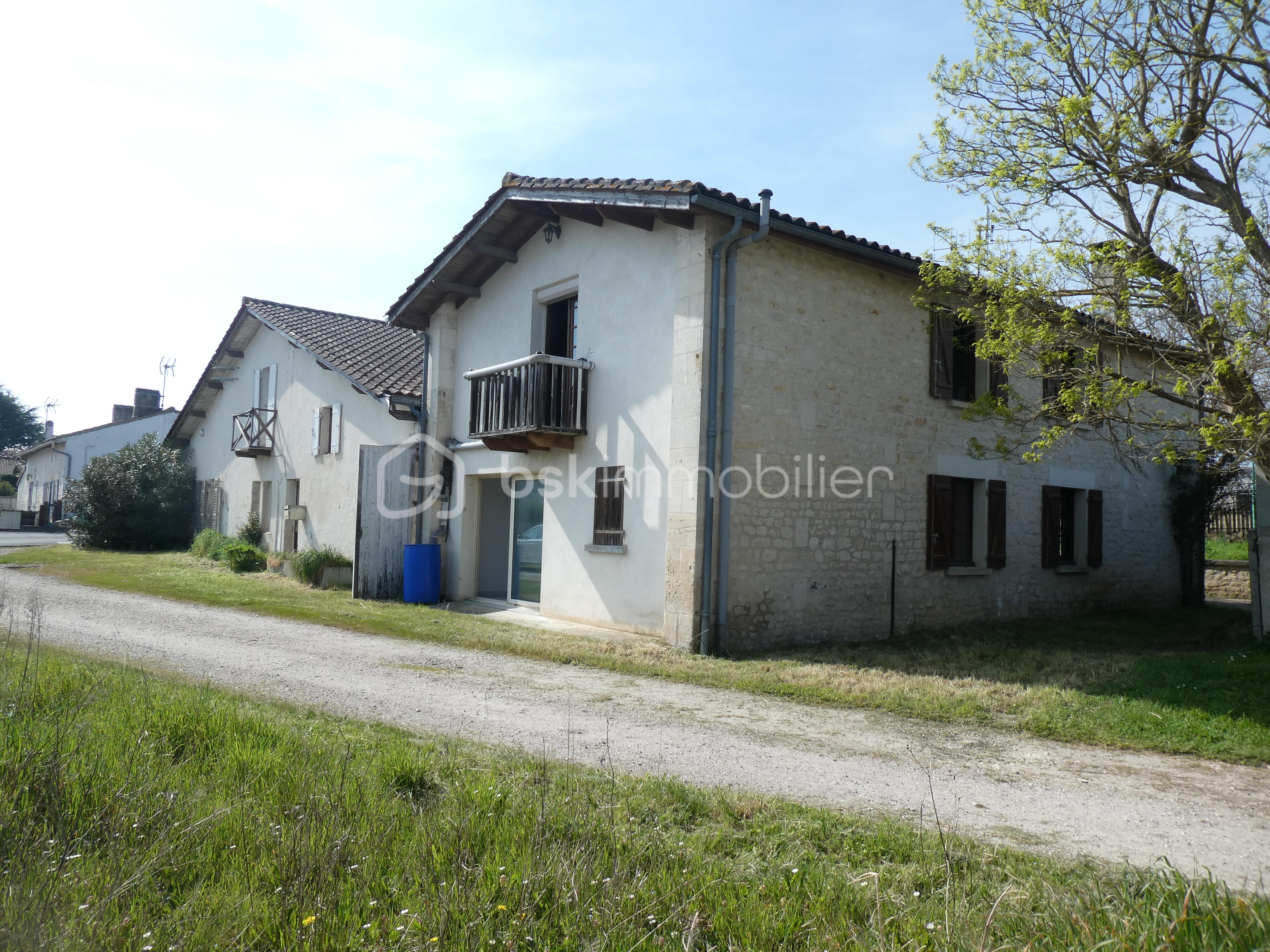 facade complete devant.JPG