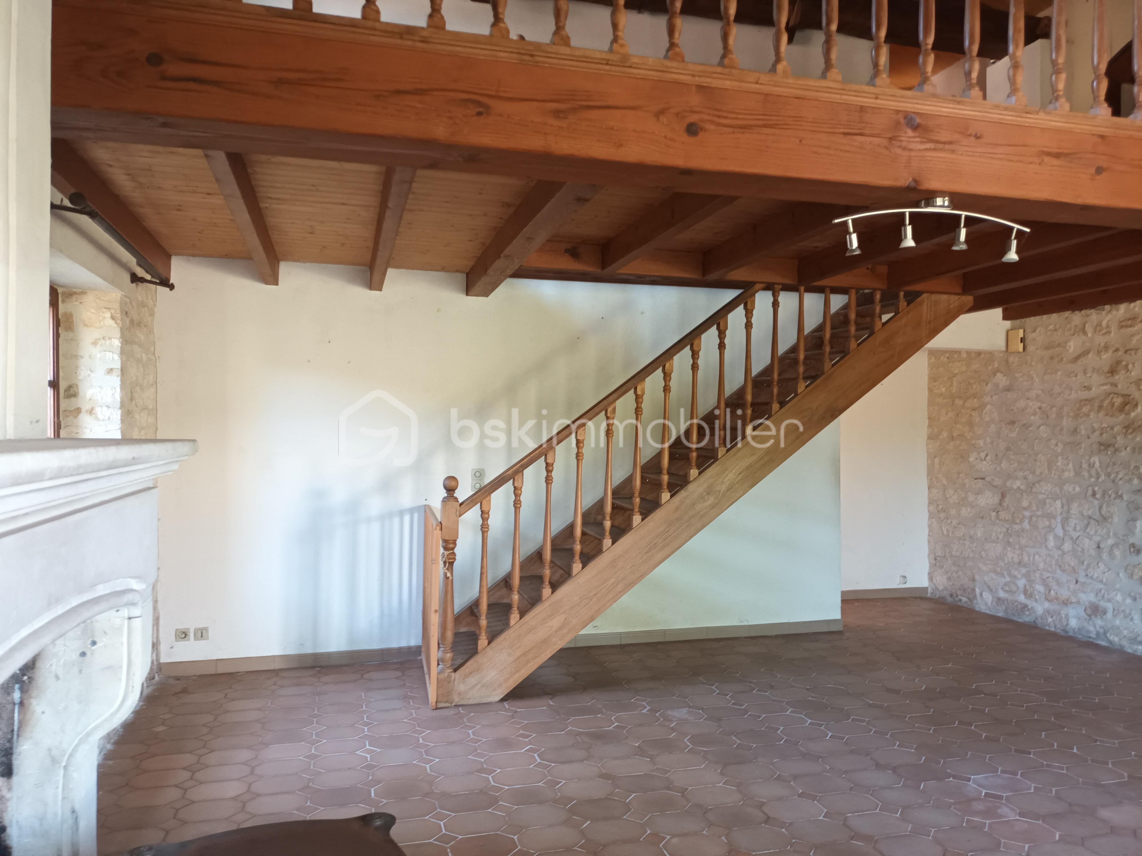 Corps de ferme de 379 m² - 20250807_113814.jpg
