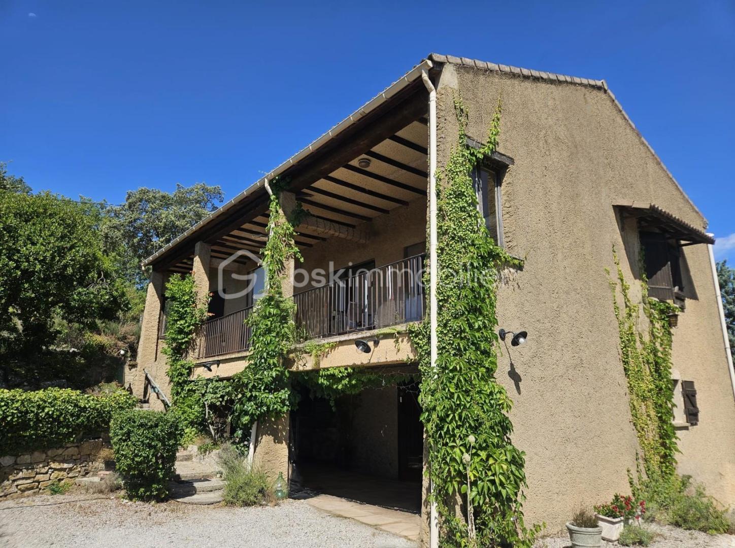 Maison de 200 m² - a8df631c38e7217-1.jpg