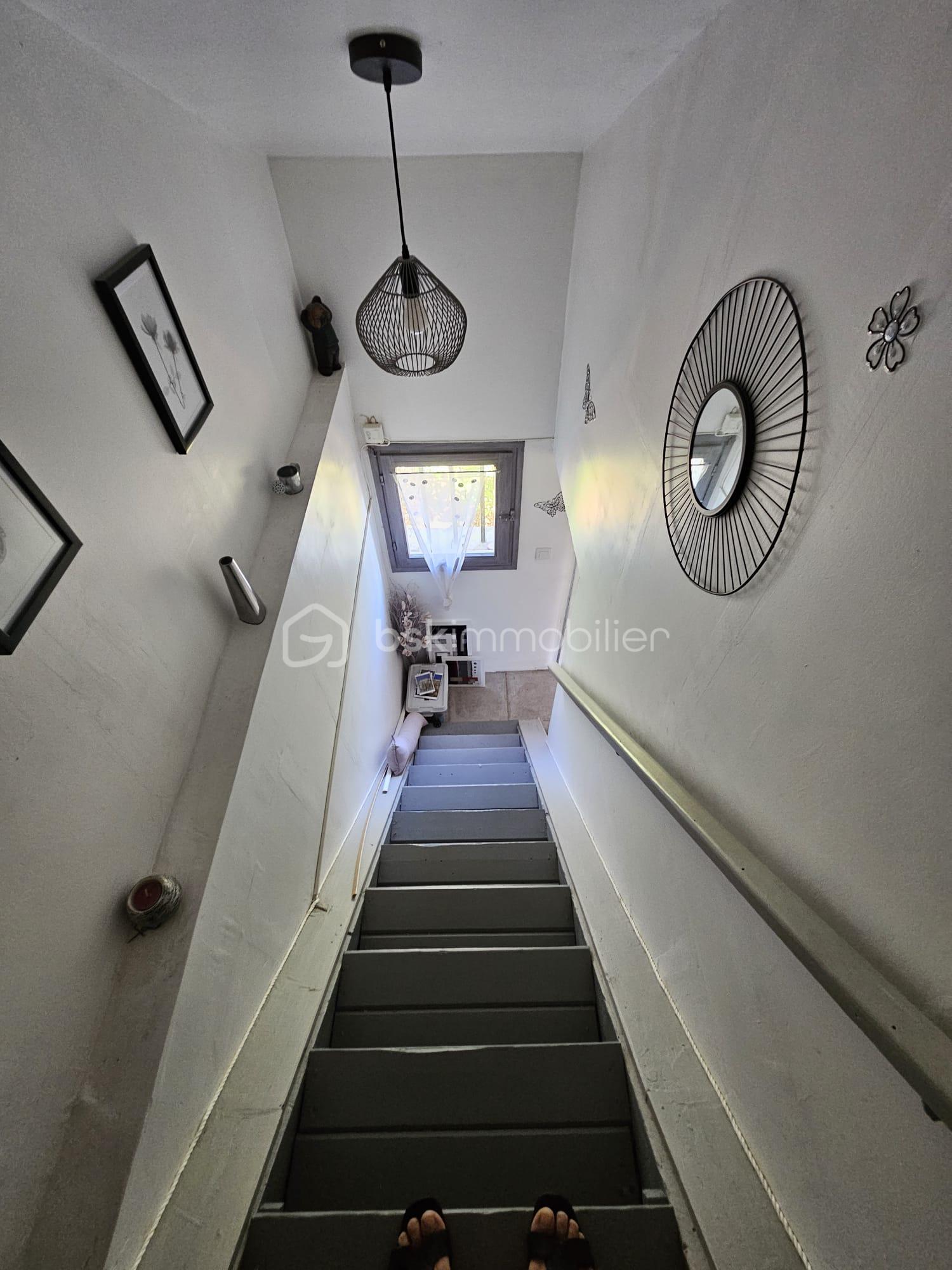 Maison de 200 m² - 765f963c-92a8-4c95-bcb8-071845916ba0.jpeg