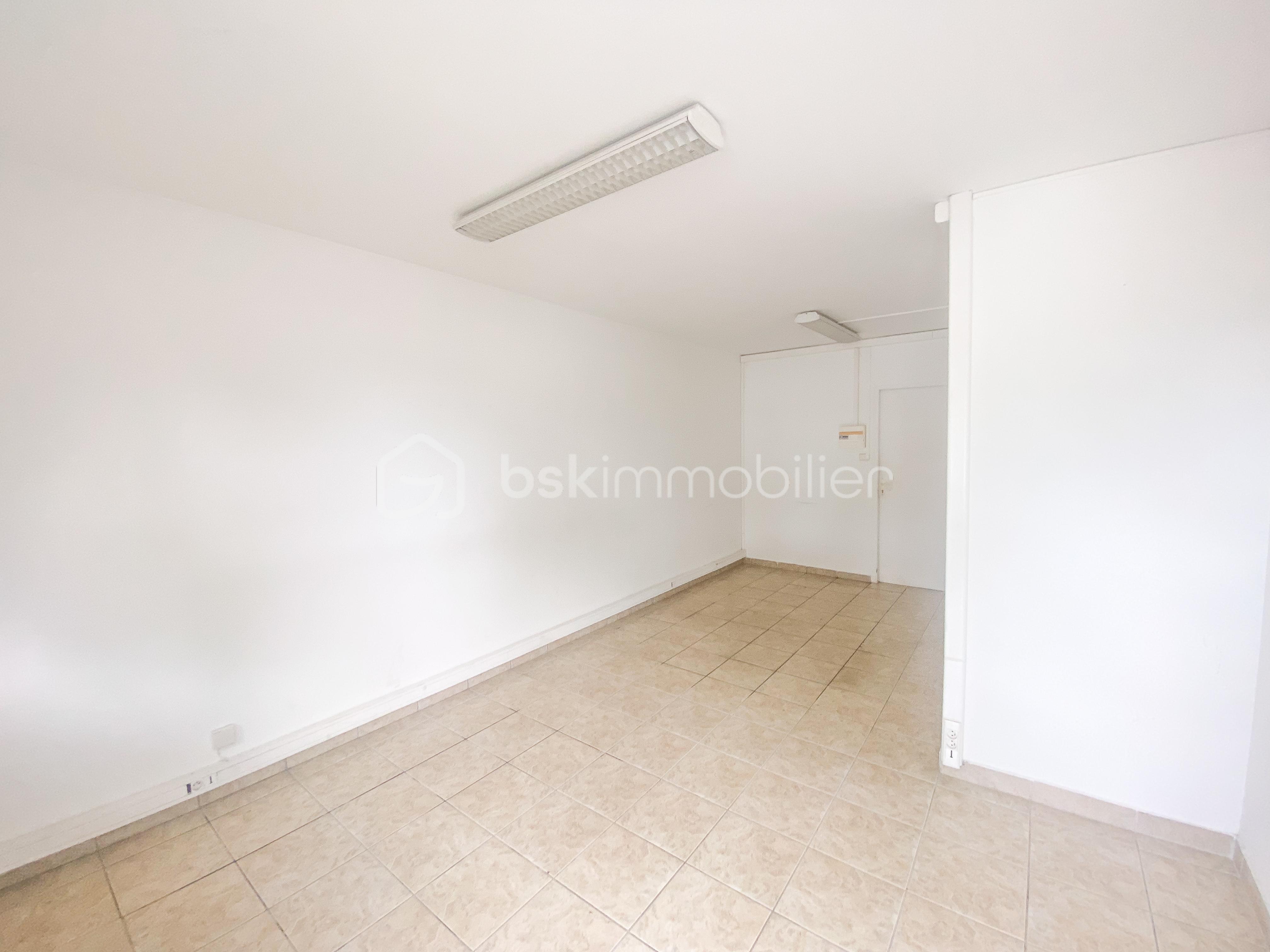 Bureau de 18 m² - IMG_8253.jpg