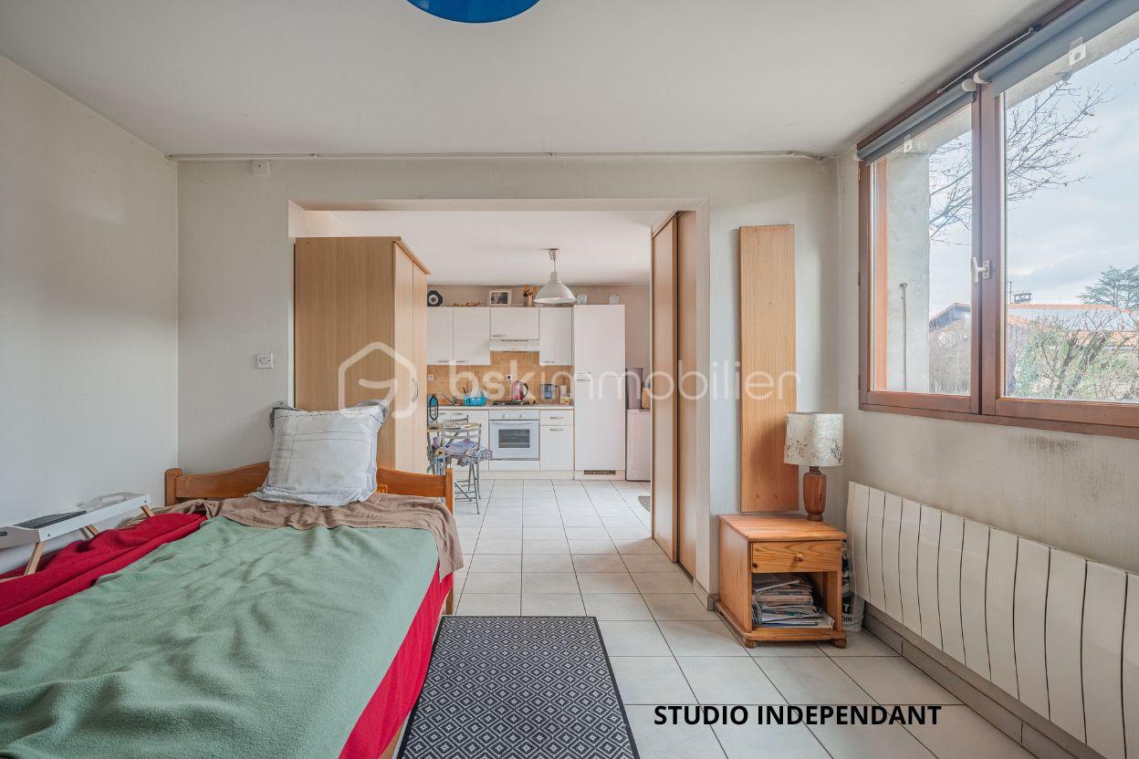 Maison de 180 m² - studio.jpg