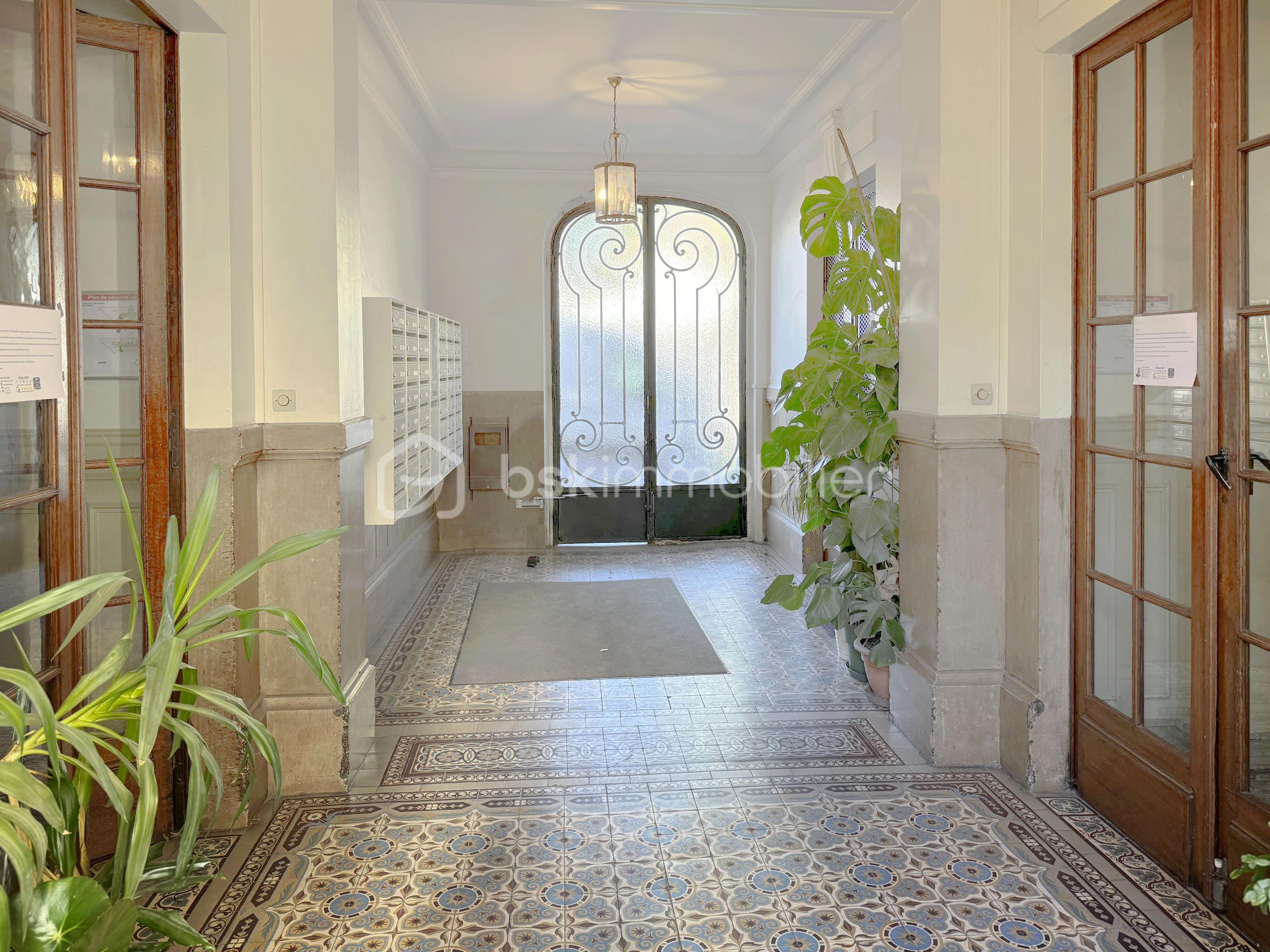 Appartement de 54 m² - bagnolet Hall.jpg