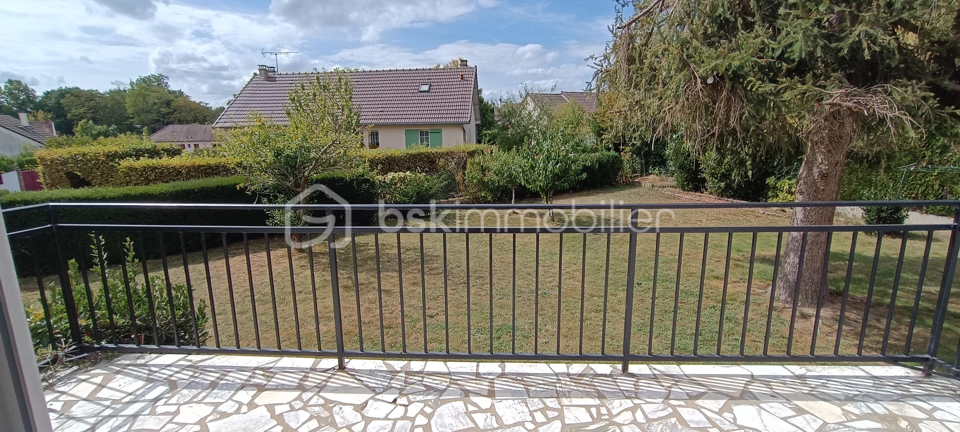 Maison traditionnelle de 130 m² - Balcon.jpg