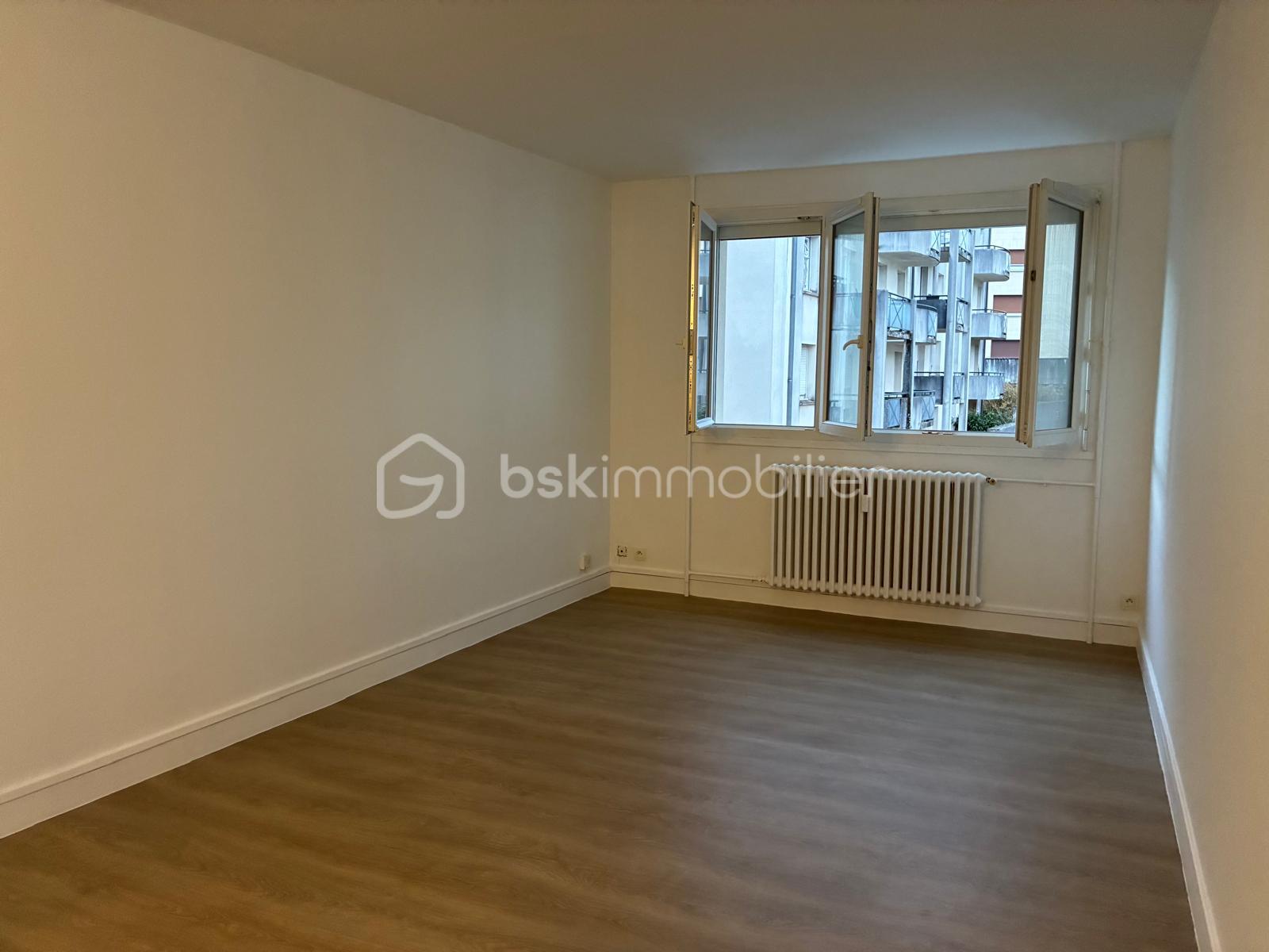 Appartement 1 pièce 23 m² · à Chartres · 22,9 m² · 65 000 €