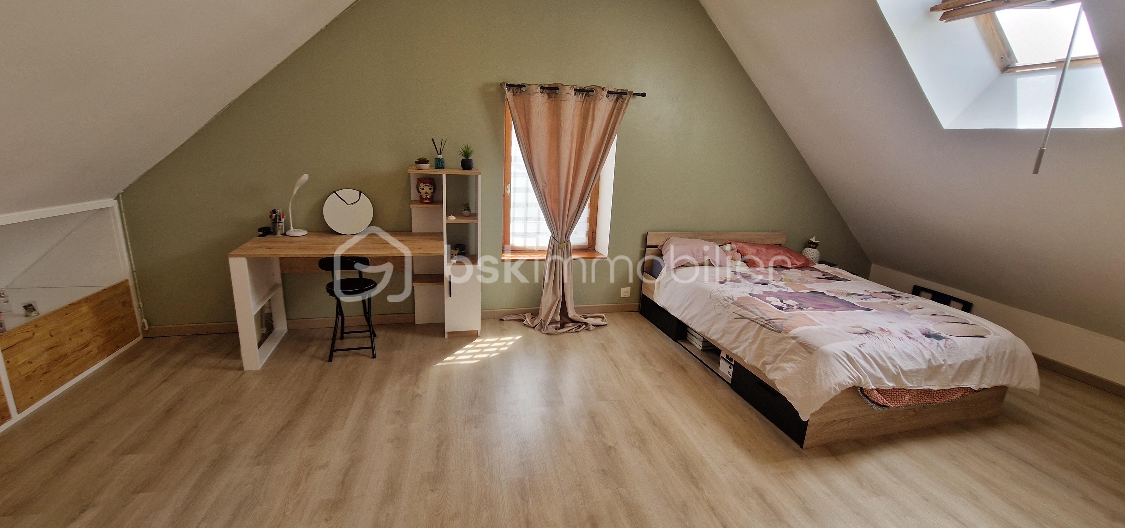 Maison ancienne de 173 m² - CHAMBRE 2.jpg