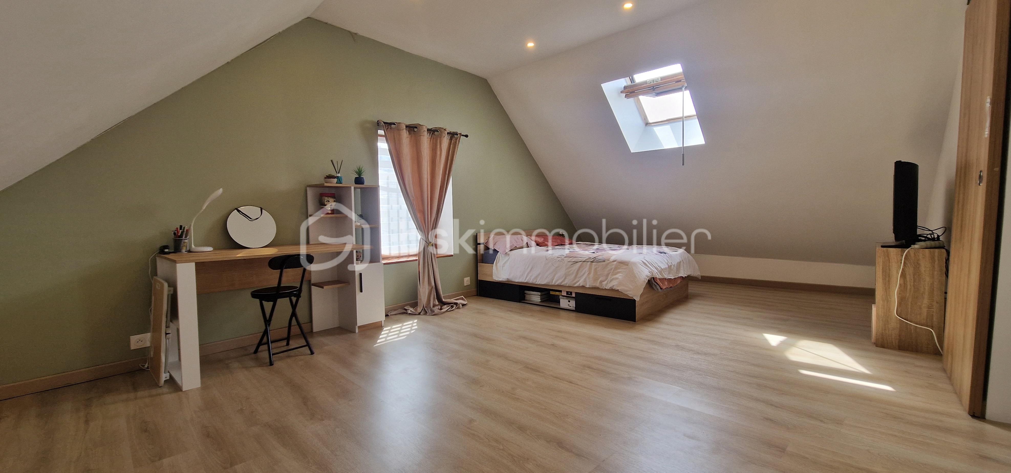 Maison ancienne de 173 m² - CHAMBRE.jpg