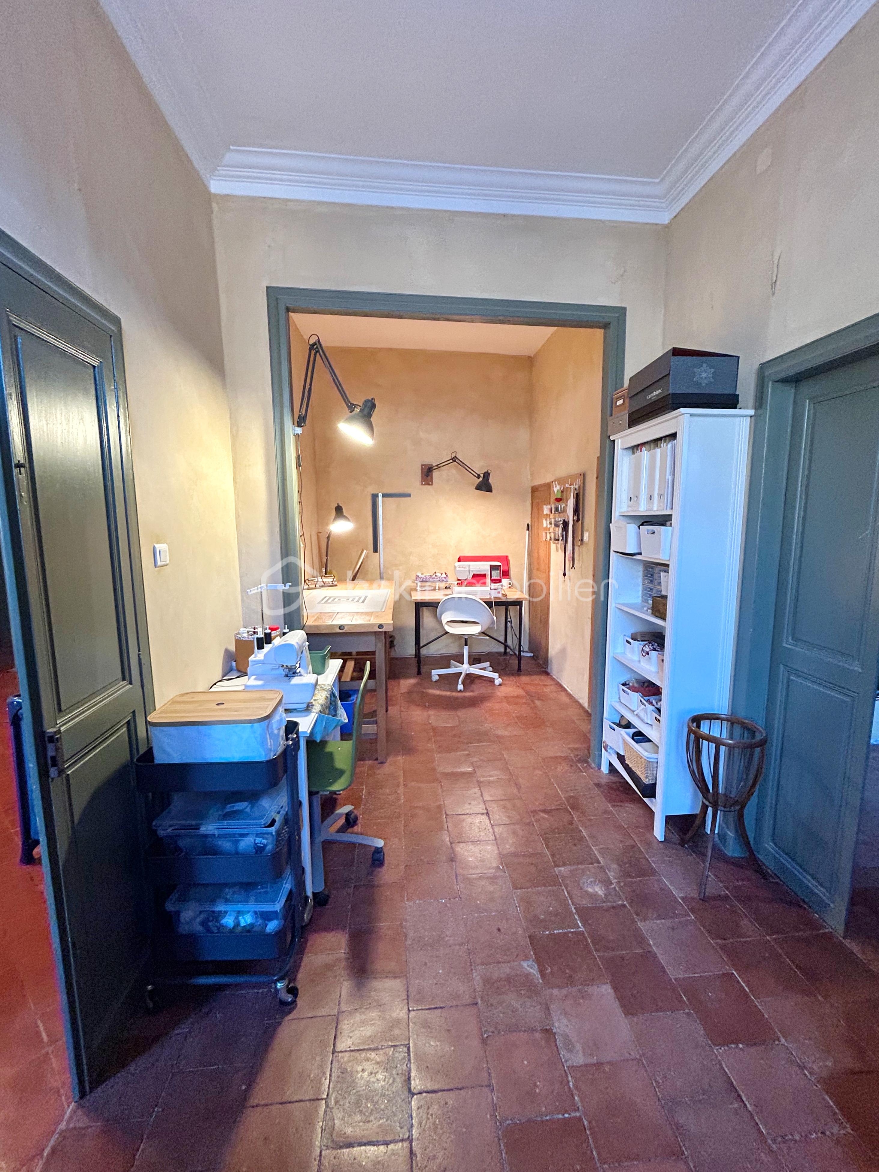 alcove (atelier couture).jpg