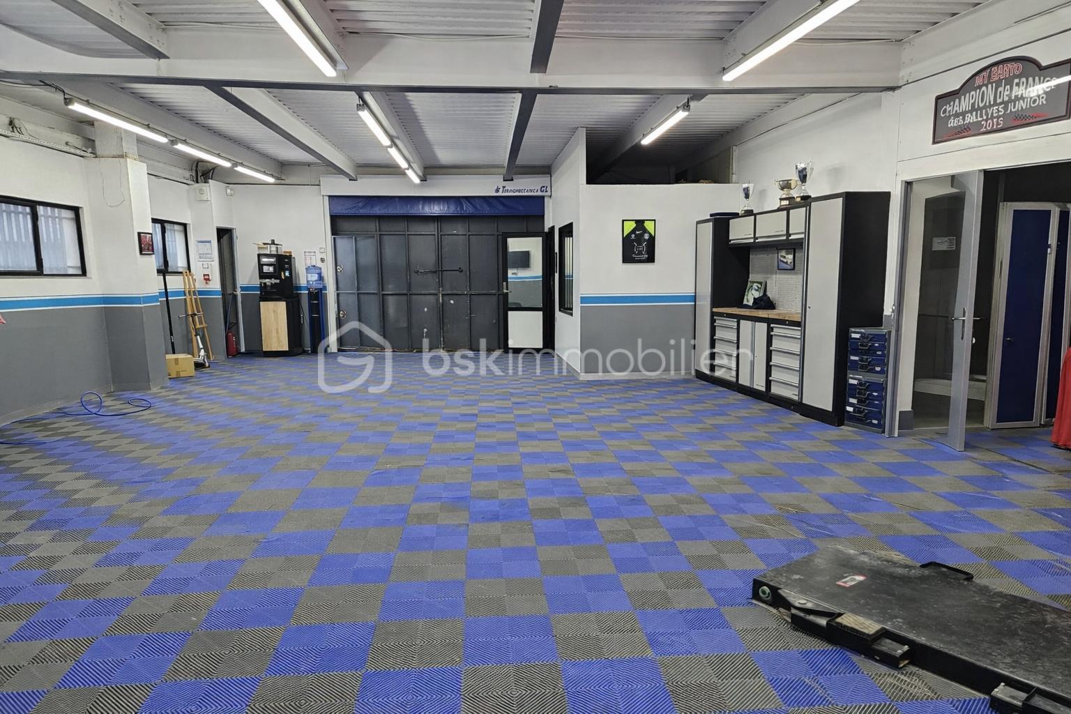 Fonds de commerce - 8b346ef9-dda5-4e6e-925c-f26f354a4624.png