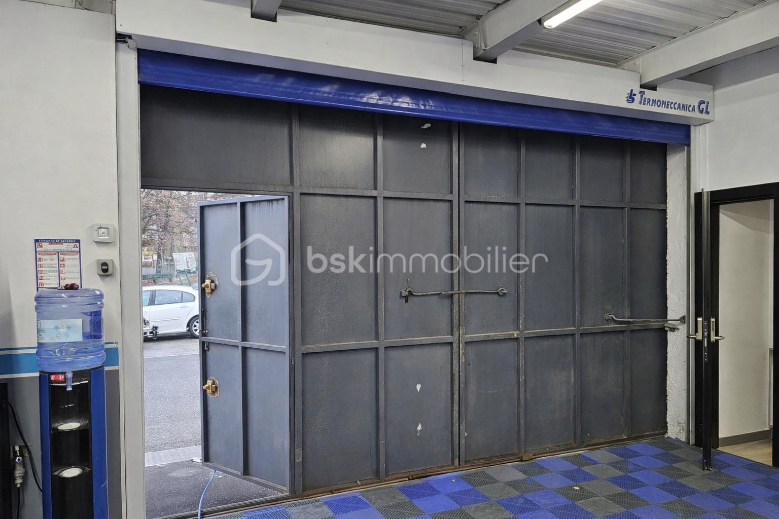 Fonds de commerce - 406ad8af-3c66-4e9c-8432-4759ff1a1bcf.png