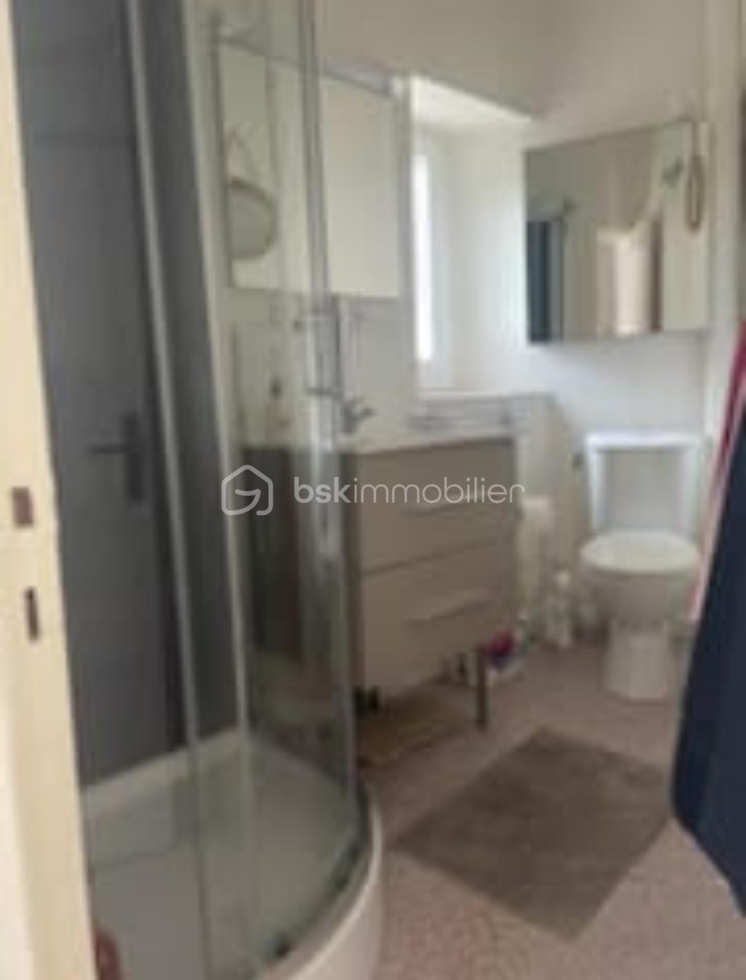 Immeuble de 126 m² - Screenshot_2025-08-20-06-26-43-397_com.whatsapp-edit.jpg