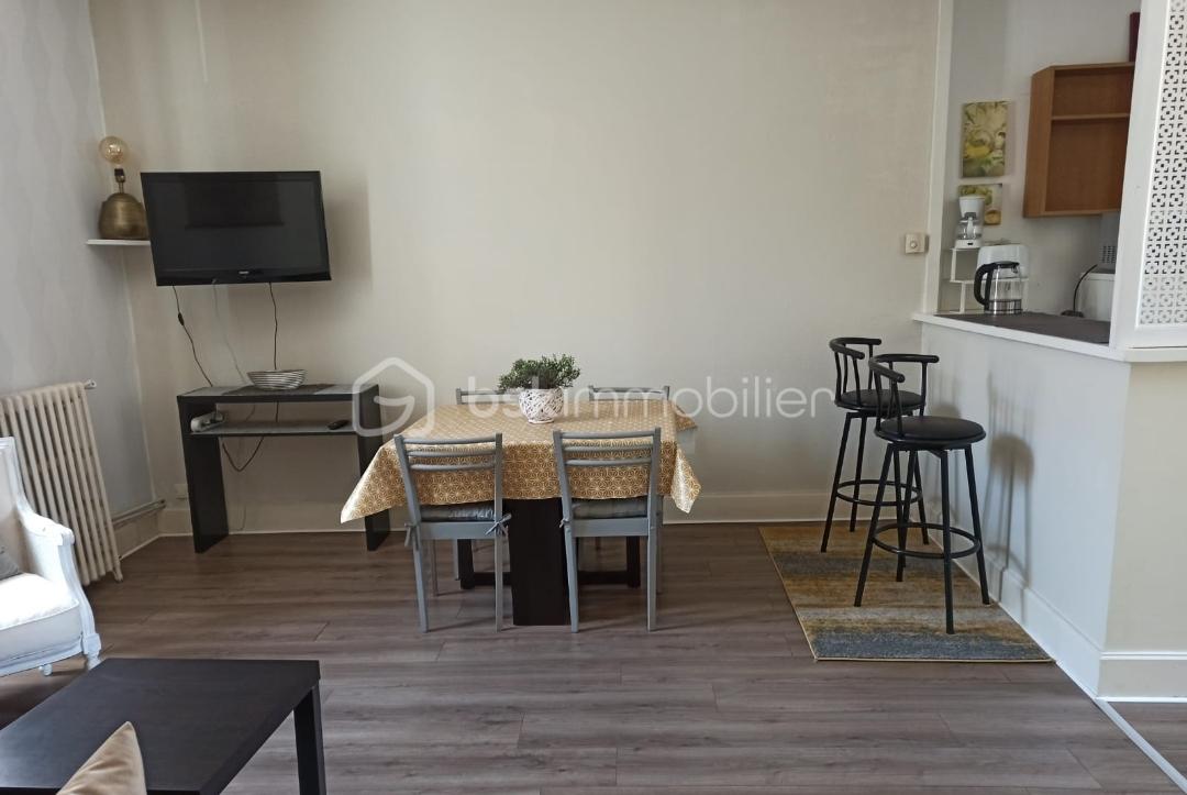 Immeuble de 126 m² - Screenshot_2025-08-20-06-24-50-484_com.whatsapp-edit.jpg