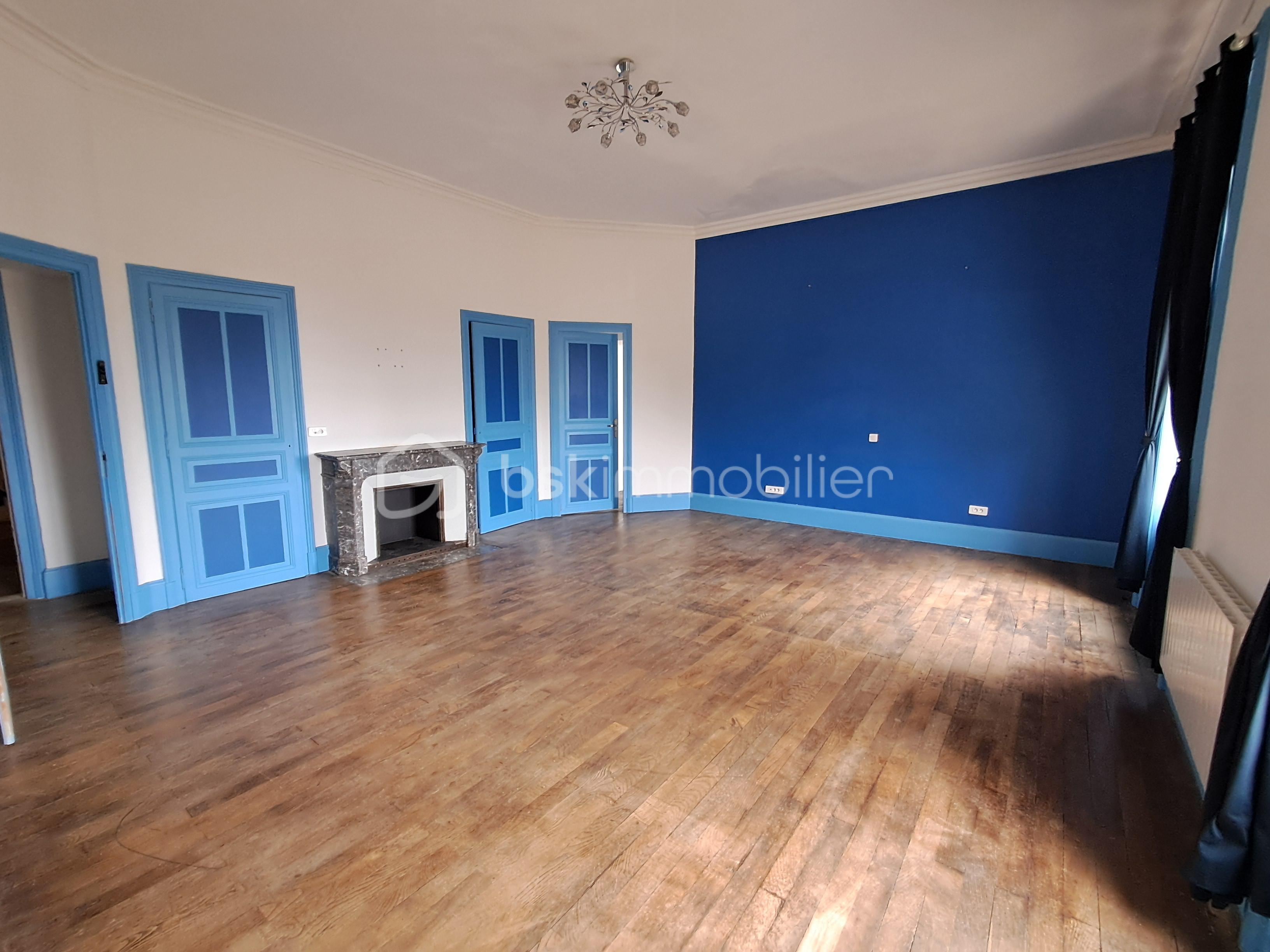 Chateau de 770 m² - CHAMBRE BLEUE2.jpg
