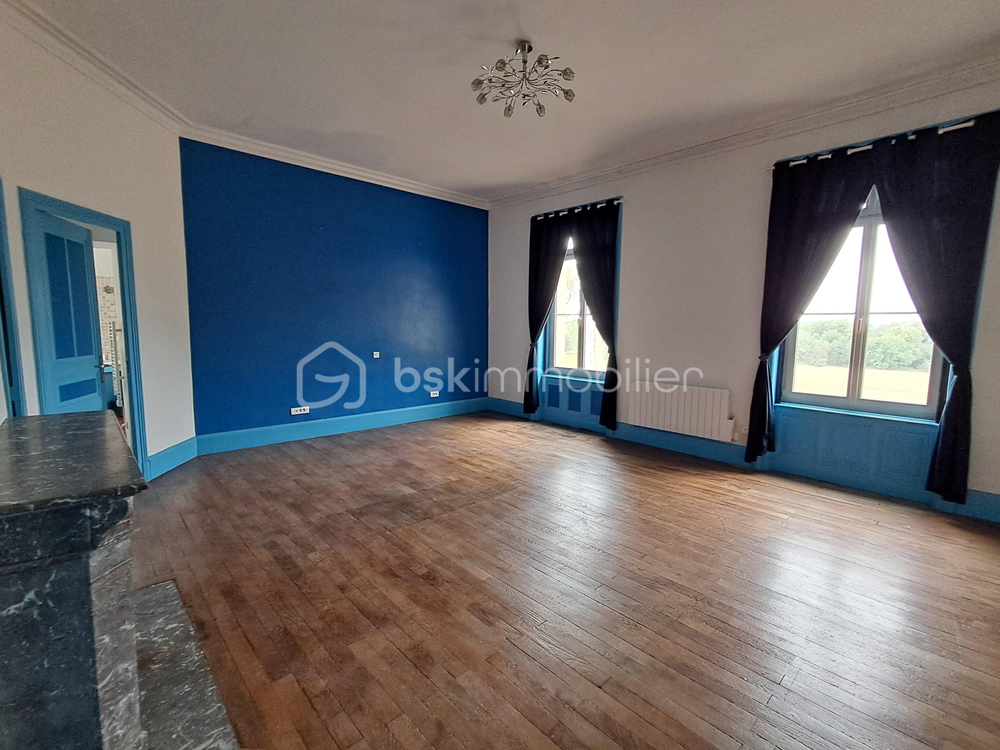 Chateau de 770 m² - CHAMBRE BLEUE.jpg