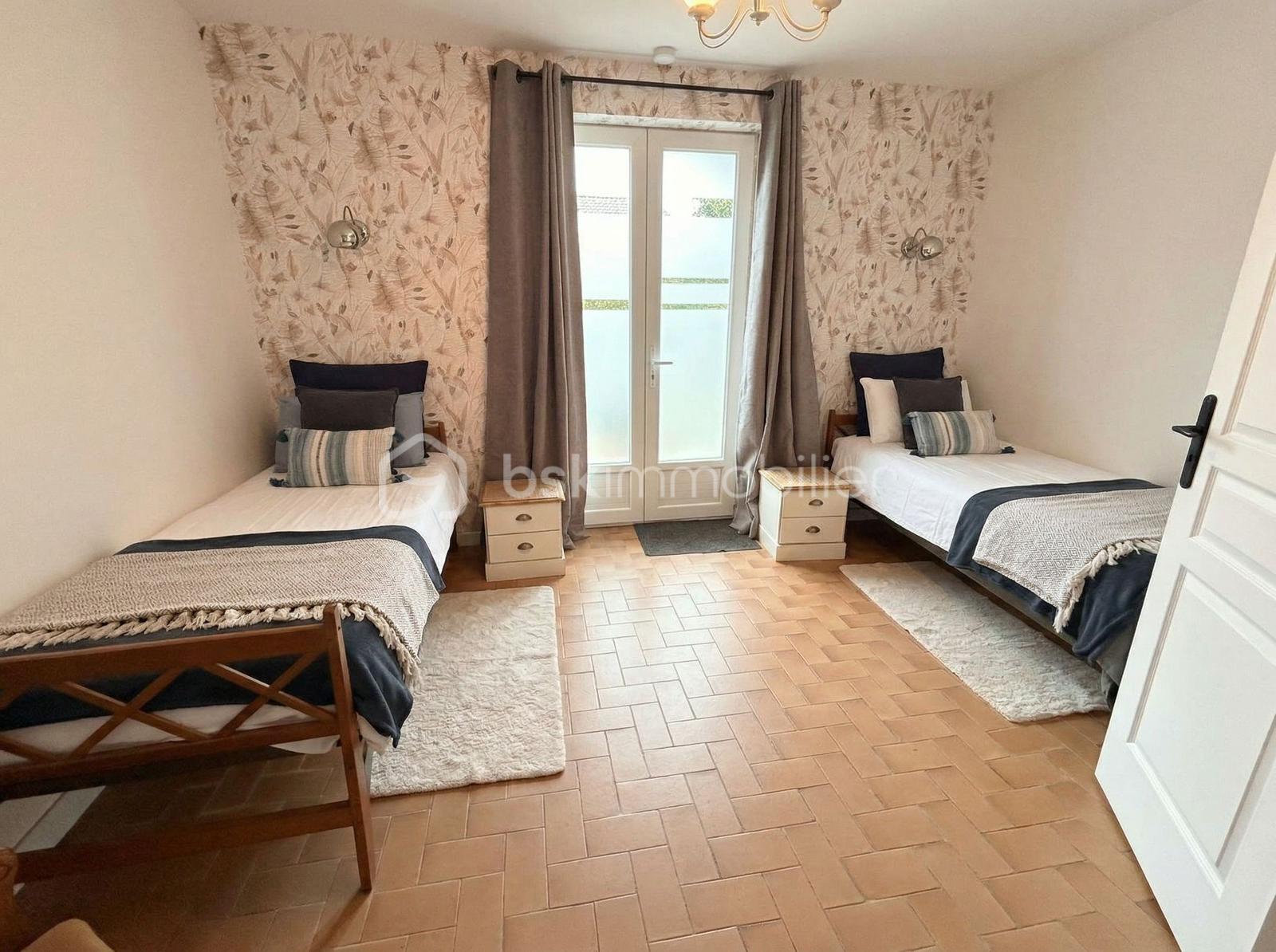 OK CHAMBRE 5 FOND.jpeg