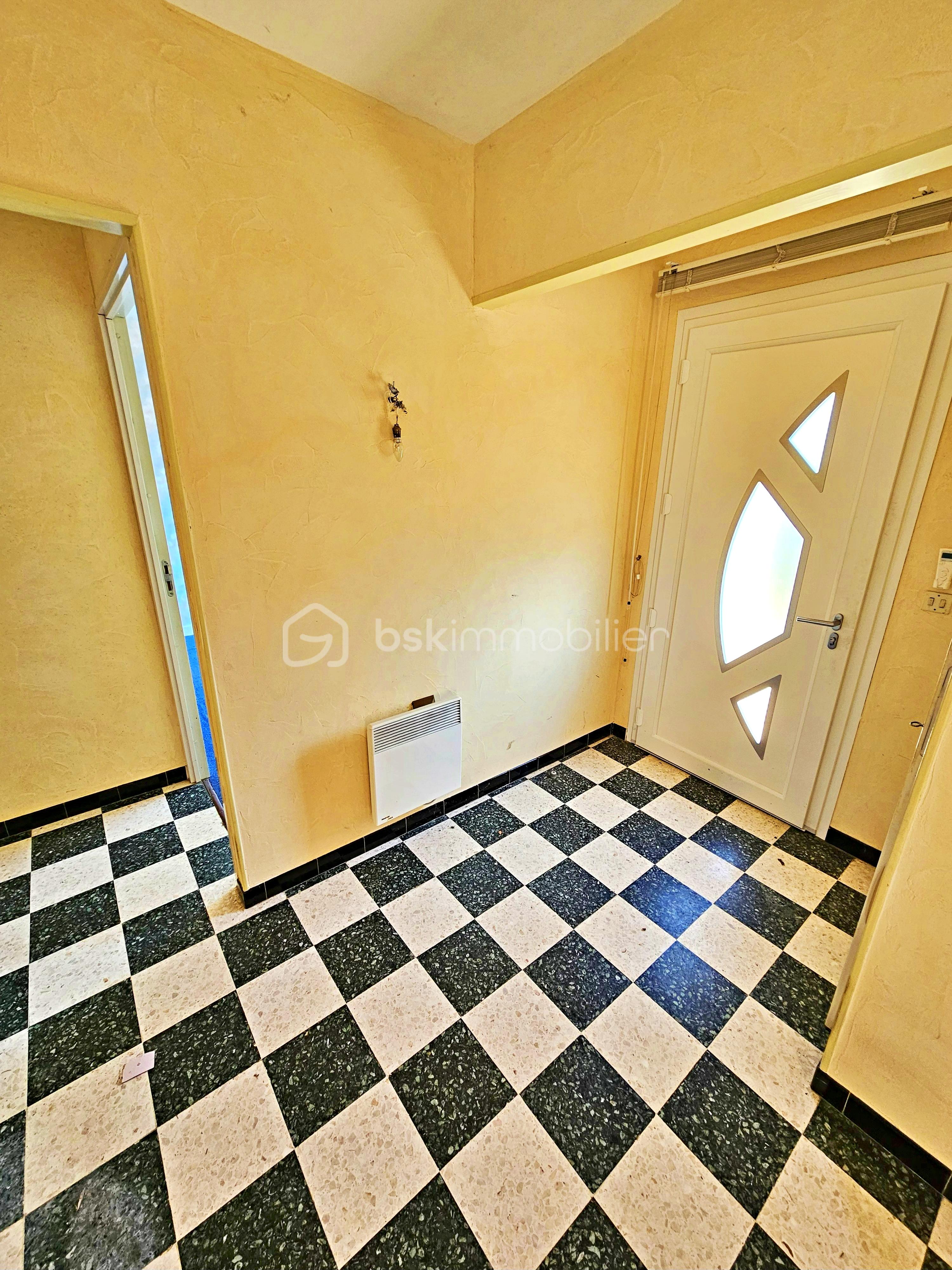 Maison traditionnelle de 84,48 m² - Entrée int.jpg