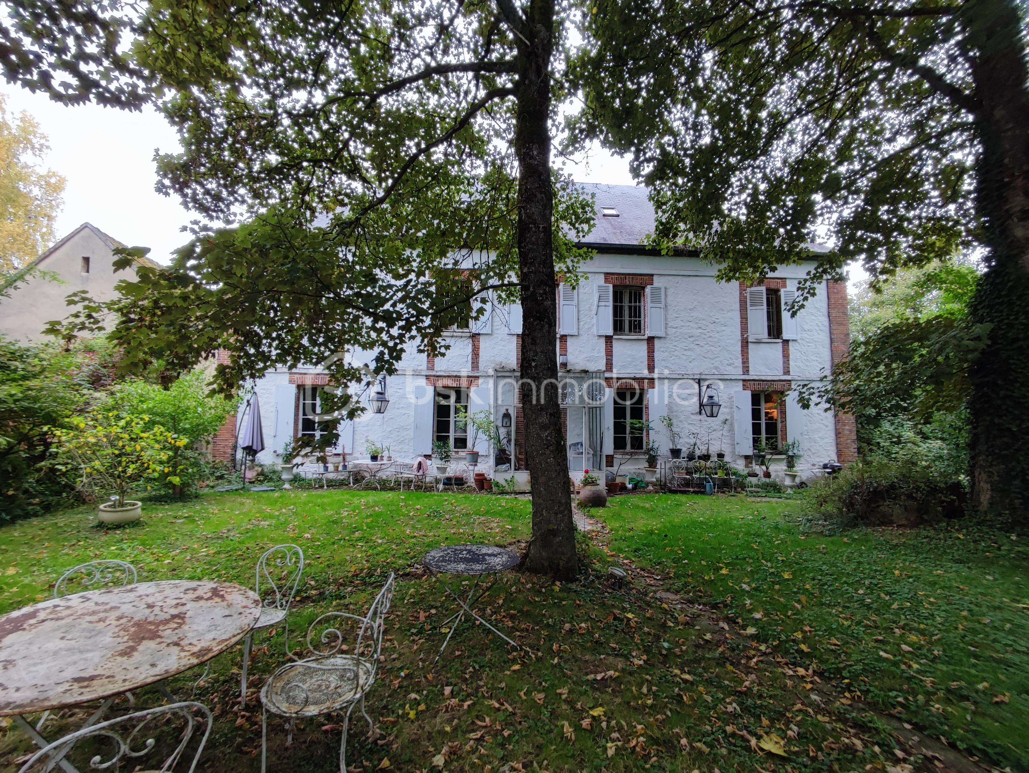Maison de maitre de 310 m² - 1761293972981.jpg