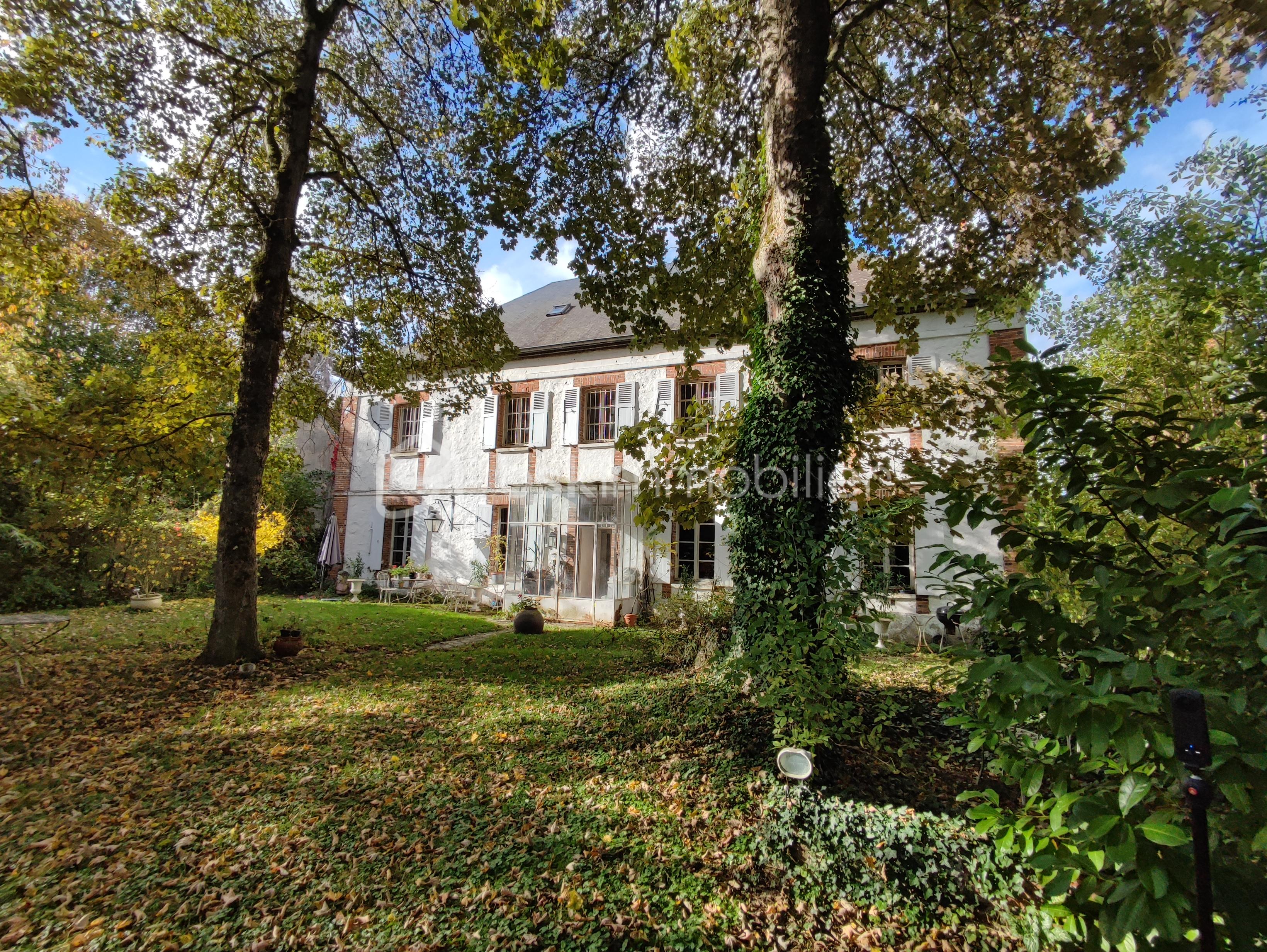 Maison de maitre de 310 m² - 1761672039761.jpg