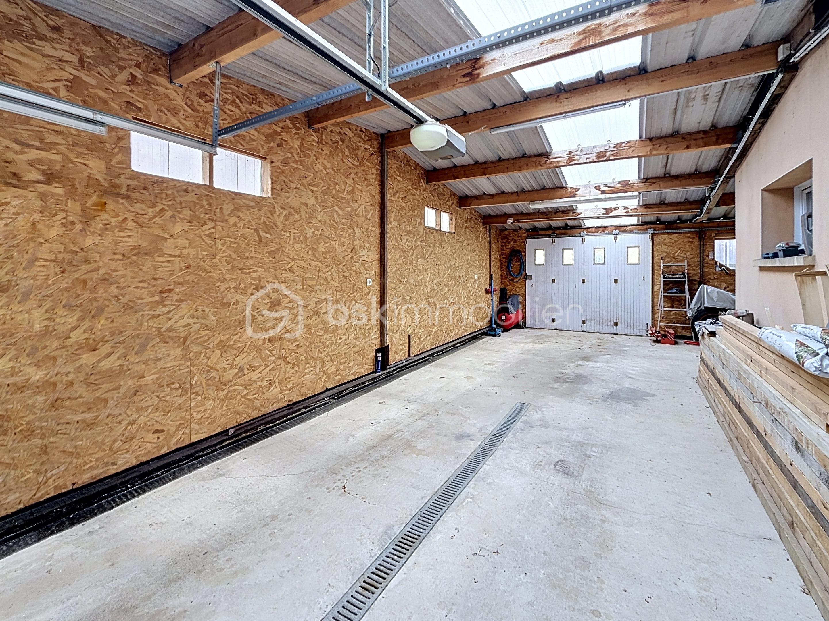Garage.jpeg