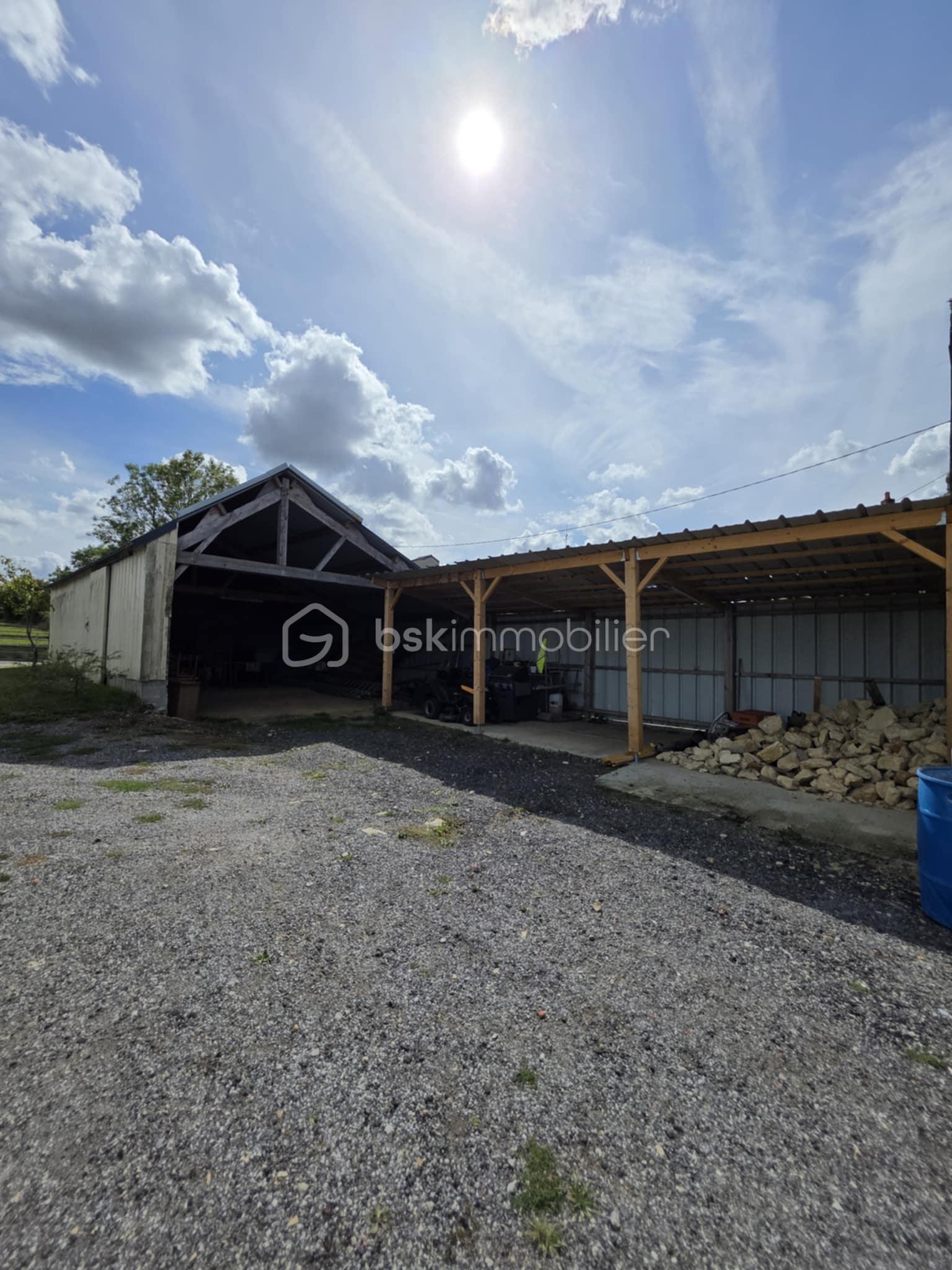 Maison de 120 m² - 0370b3e0-f7d3-45b5-9695-1172f5d0d8e8.jpg