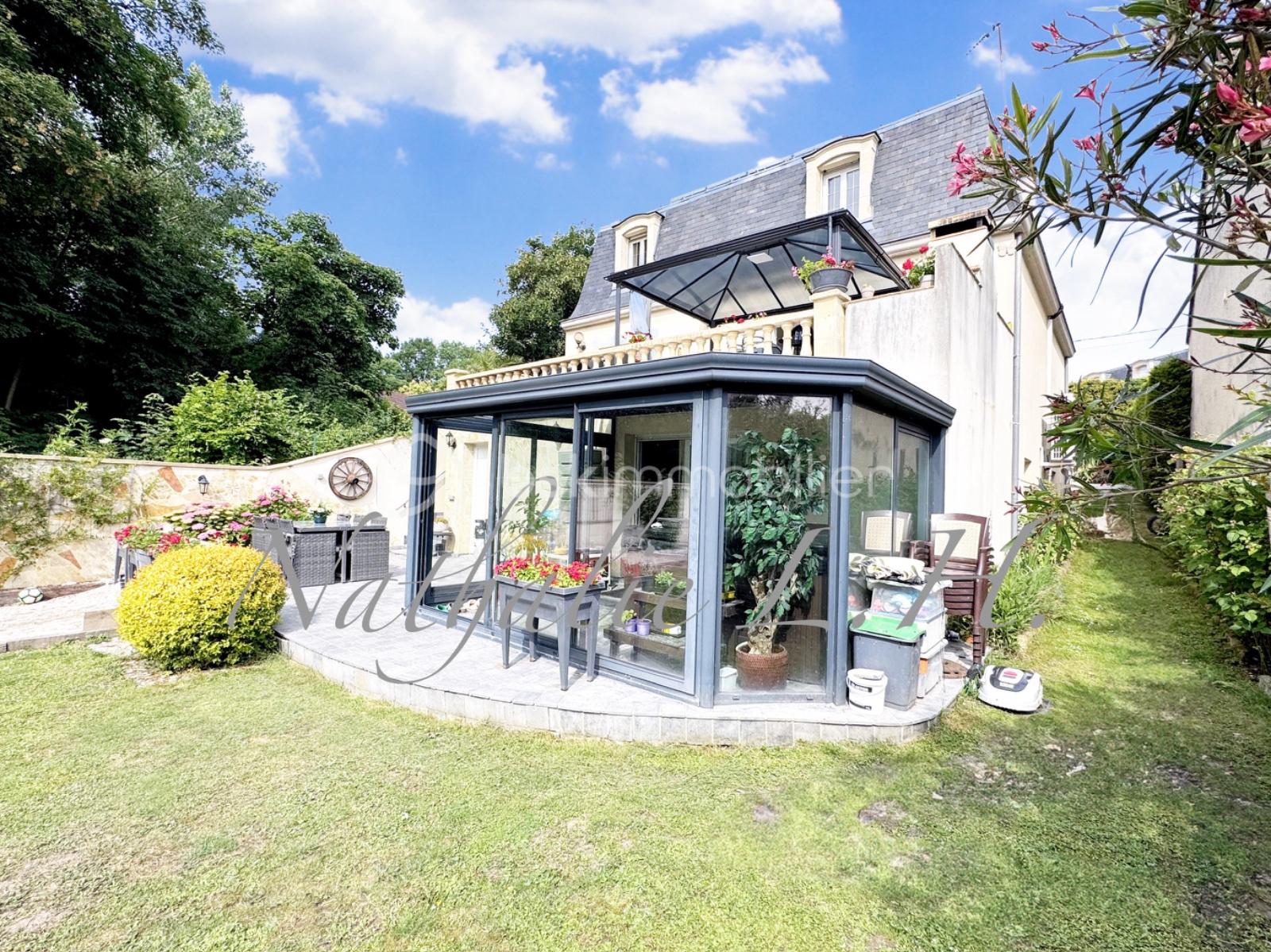 Maison de 240 m² - IMG-20250617-WA0011.jpg