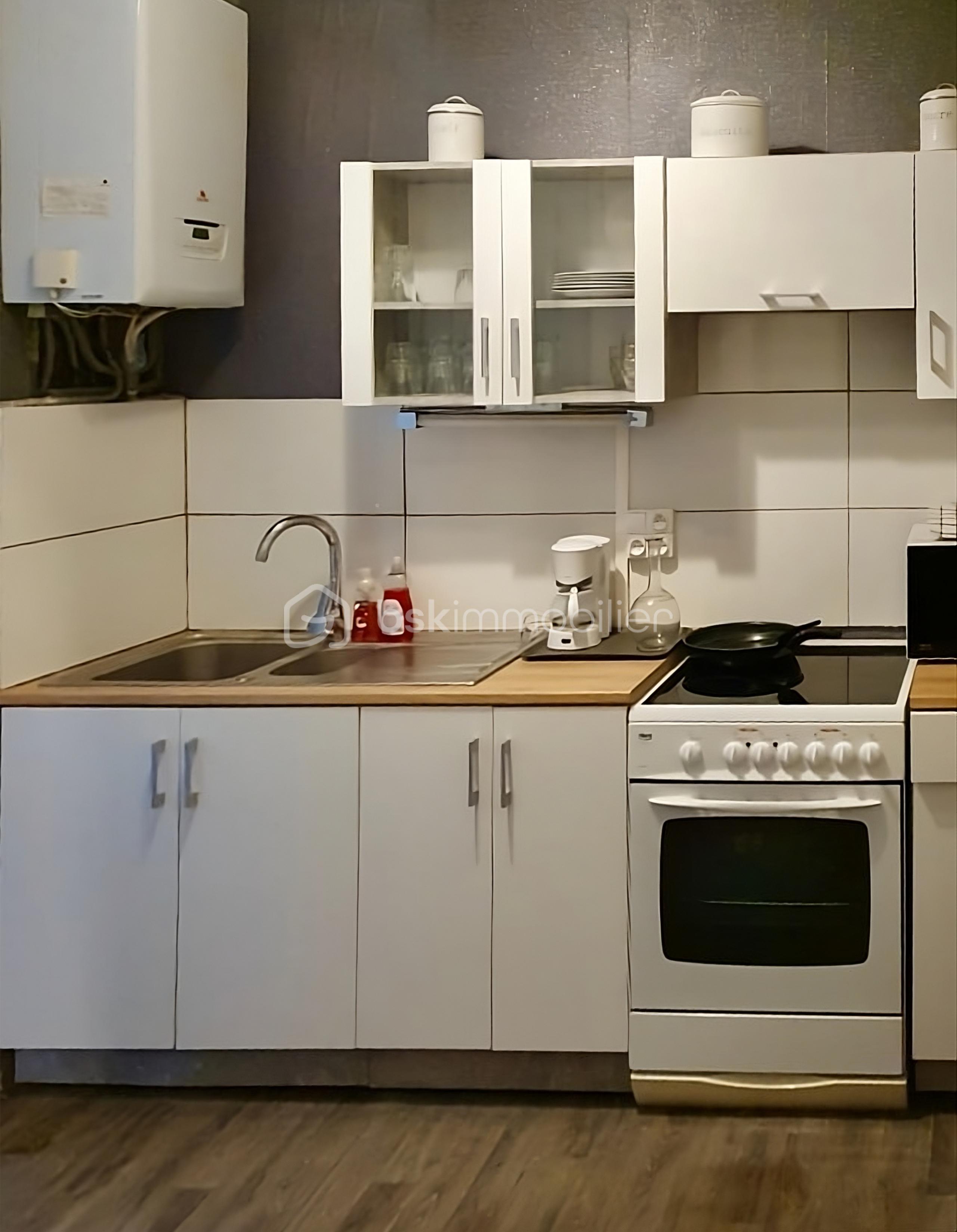Immeuble mixte de 430 m² - upscalemedia-transformed (2).jpg