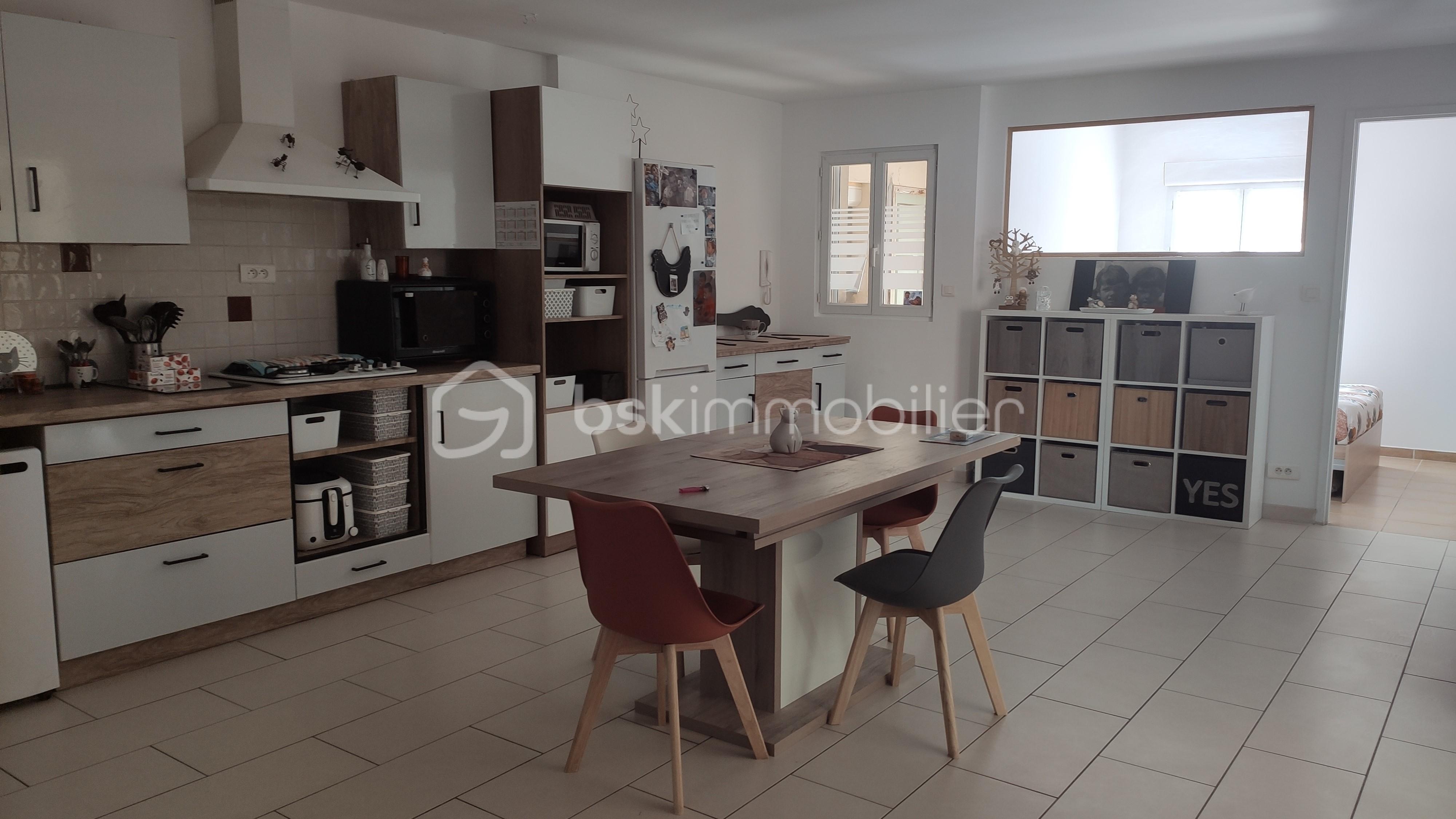 Appartement de 105 m² - cuisine 1.jpg
