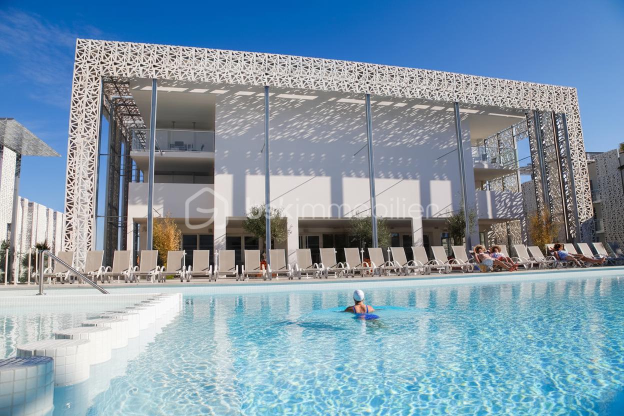 Appartement de 38,17 m² - PISCINE RESTAURANT 2.jpg