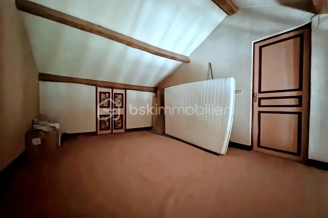 Maison de 260 m² - hoqi-199a6705cc92403394d348be384e6e28.JPG