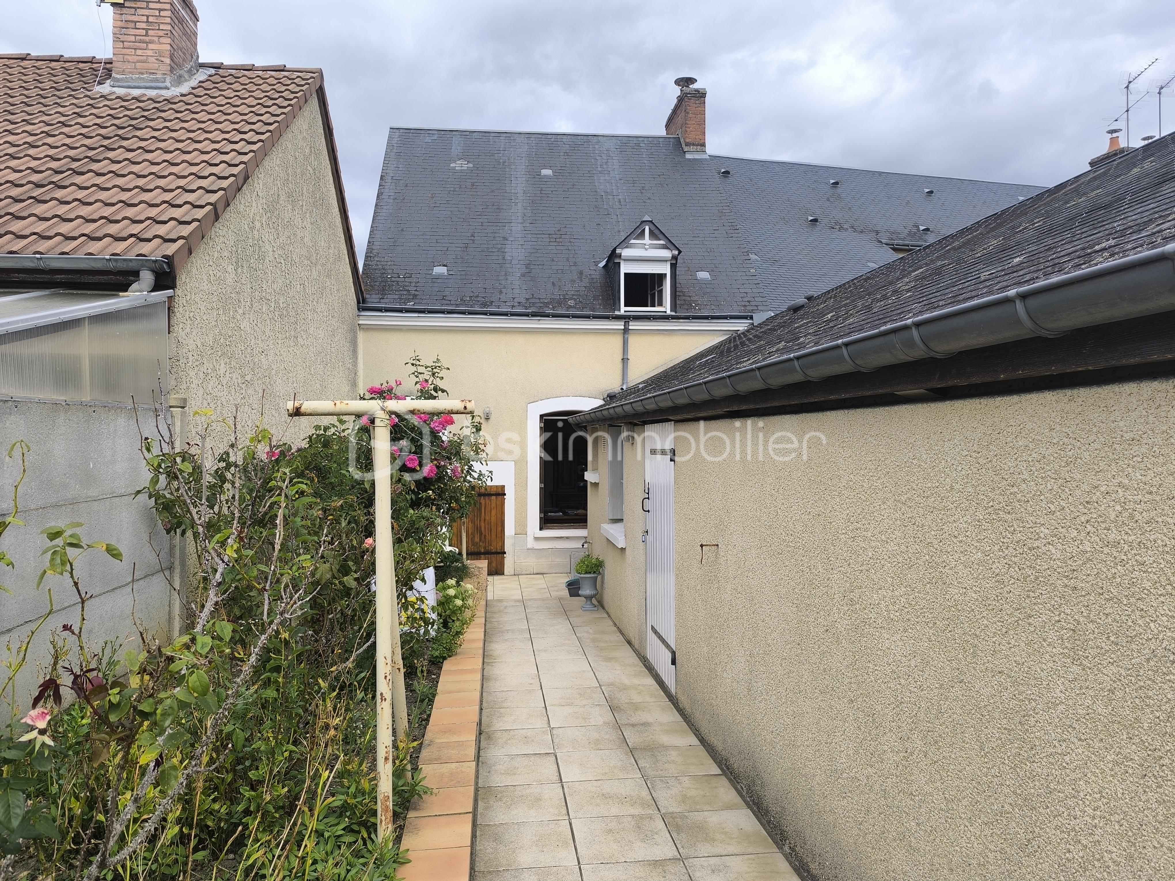 Maison 9 pièces 112 m² · à Le Grand-Lucé · 112 m² · 116 600 €