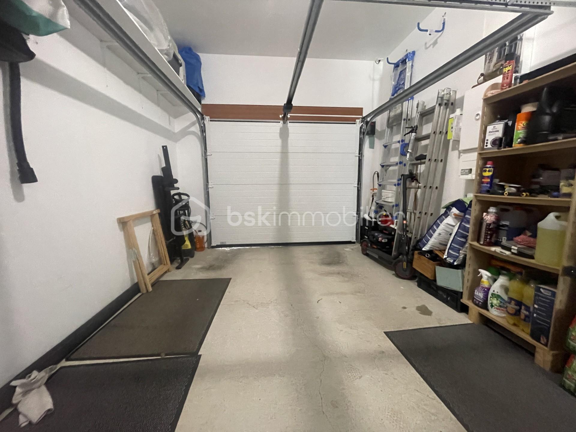 garage.jpg
