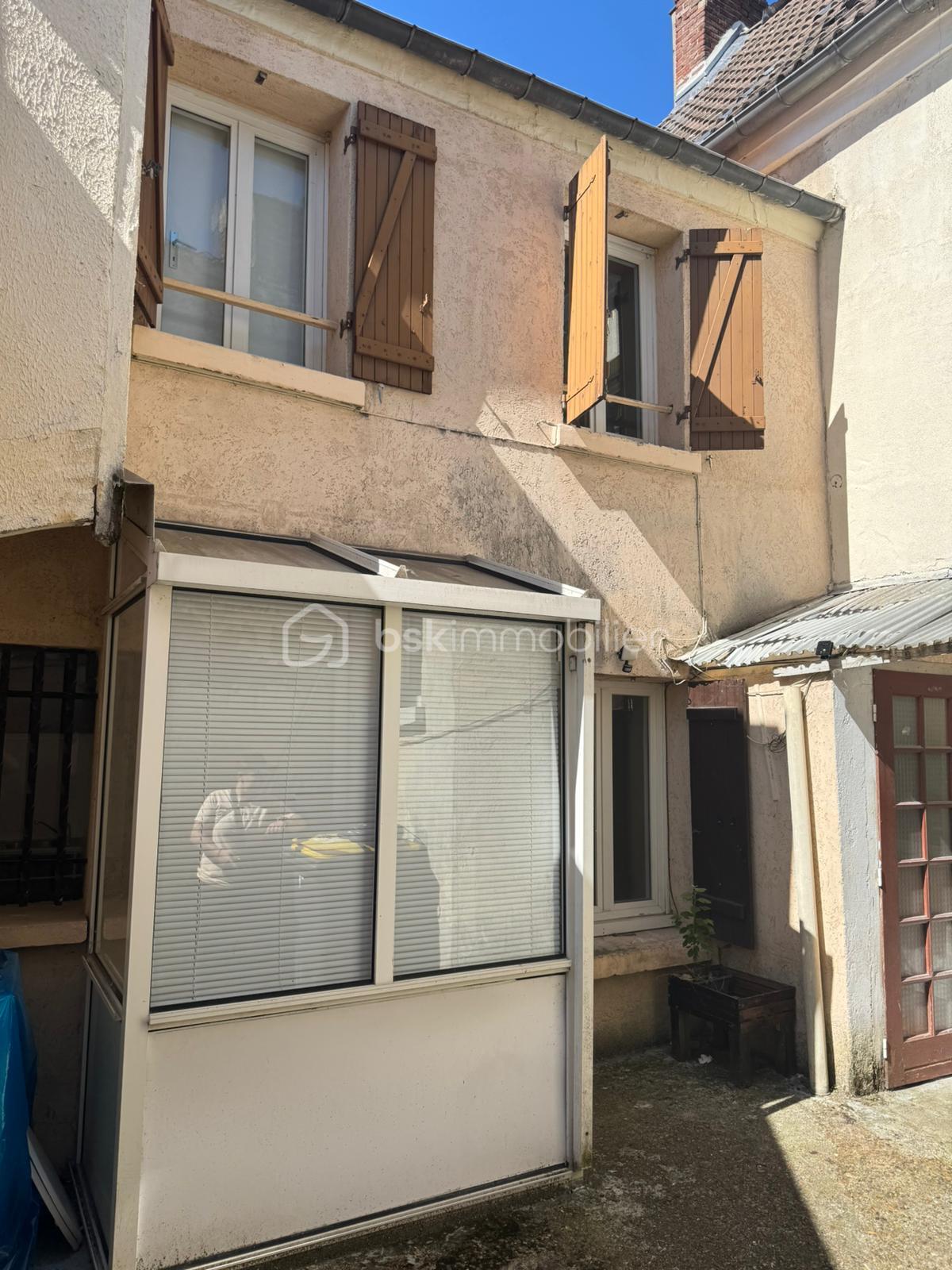 Duplex de 32 m² - WhatsApp Image 2025-05-16 à 18.24.15_fda184d2.jpg