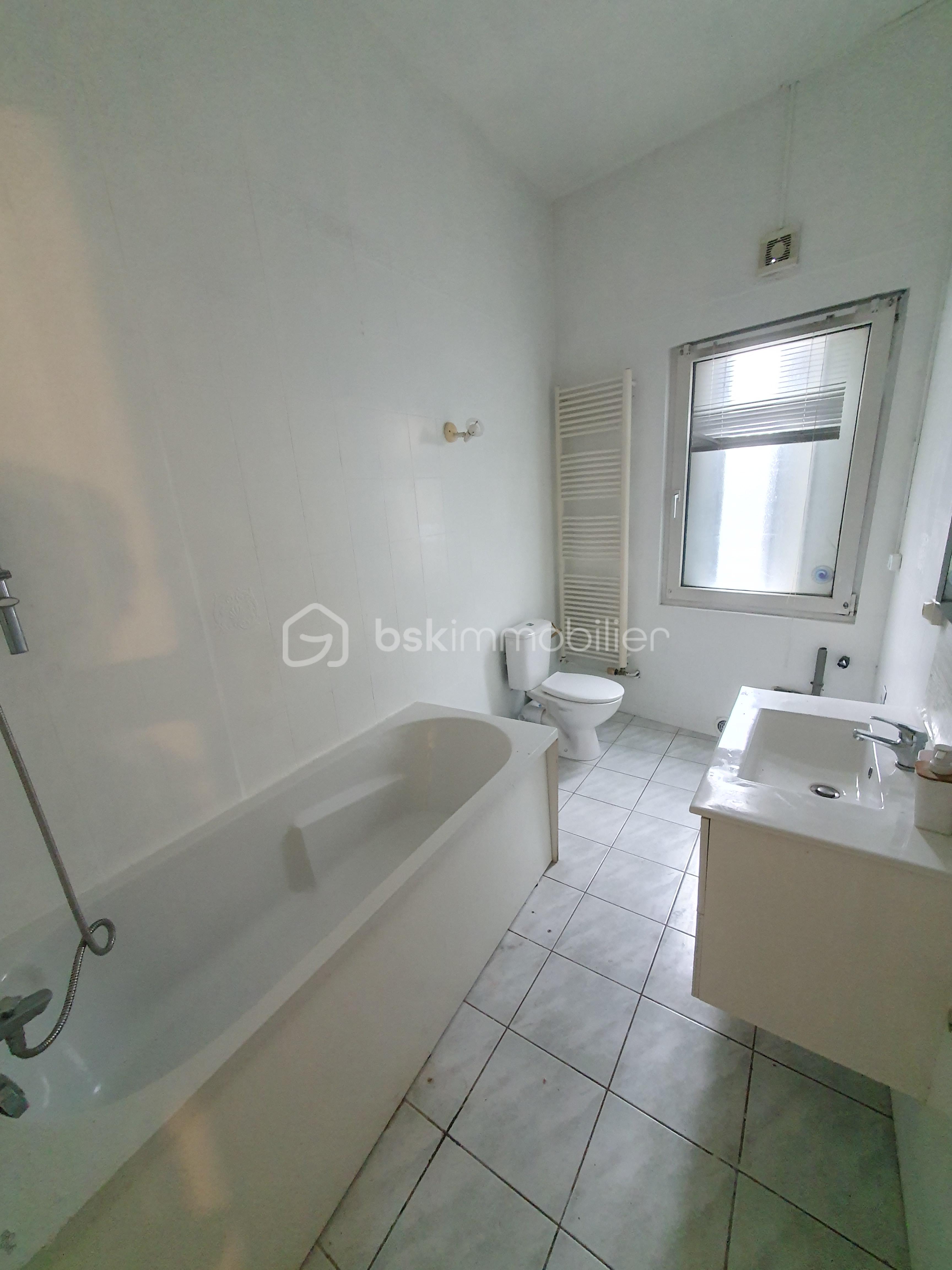 Appartement de 66 m² - Salle de bains.jpg