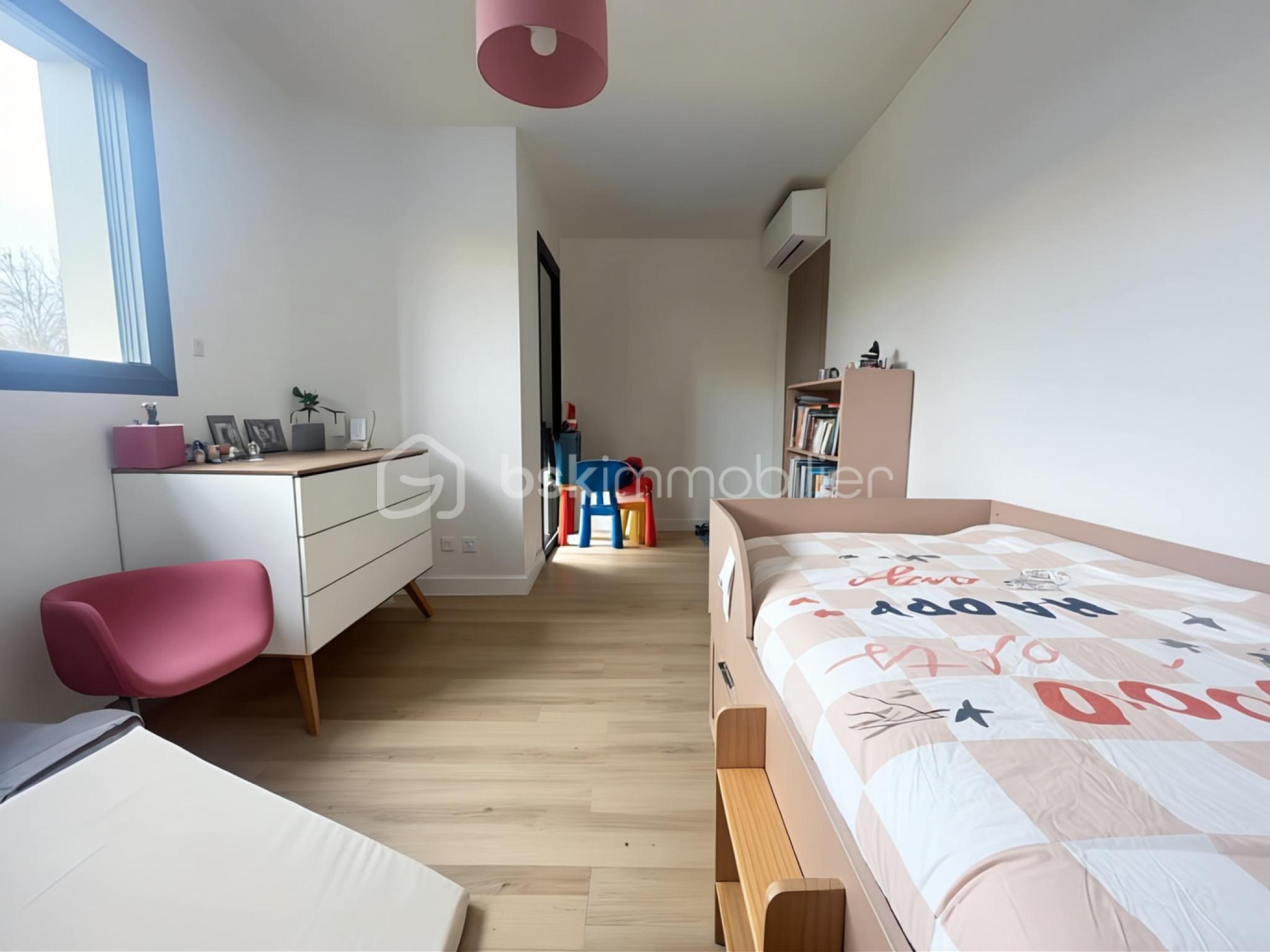 Maison de 140 m² - 7f6cc86308fc40d-1.jpg