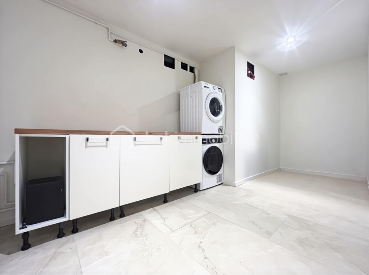 Maison de 140 m² - 9f3c52dbc90fb2f-1.jpg