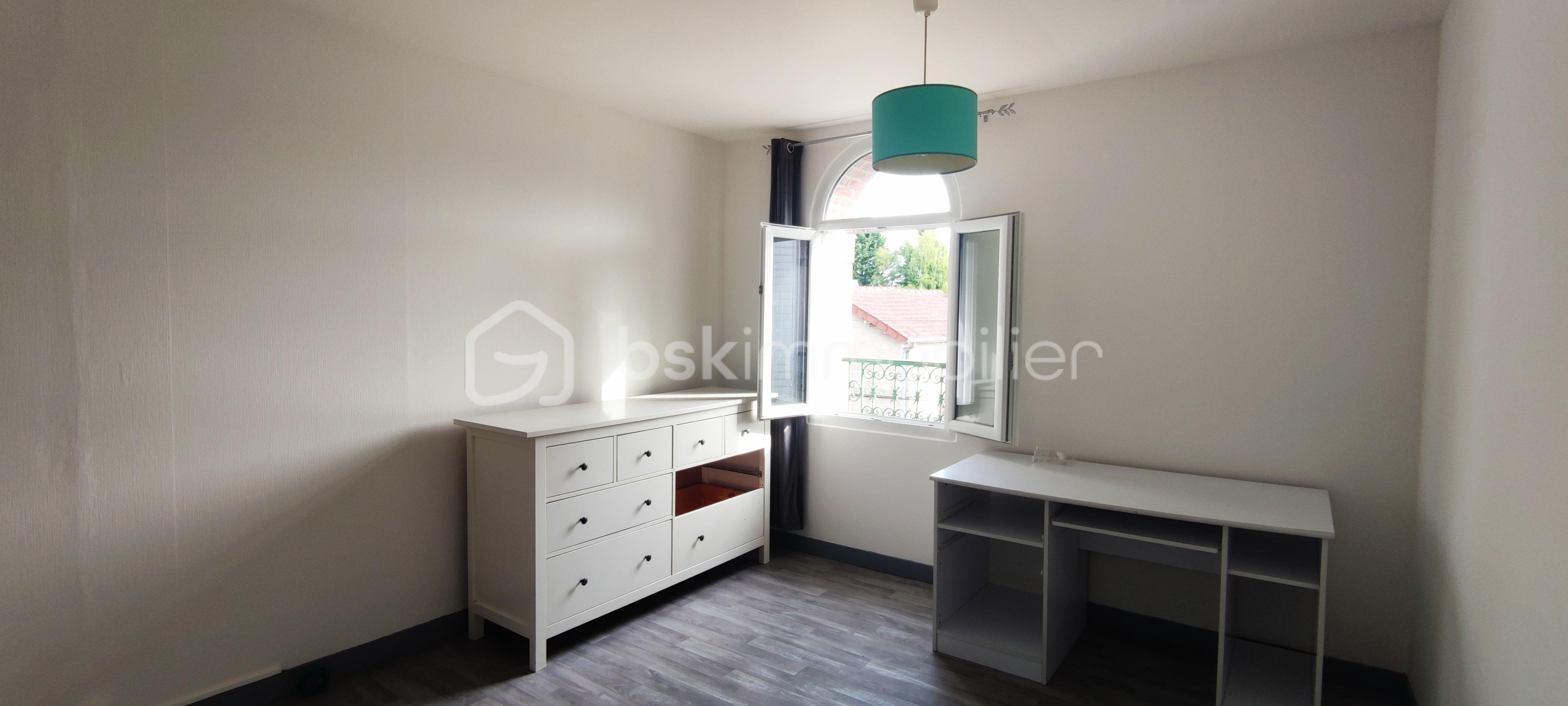 Maison de 146 m² - chambre haut j.jpg