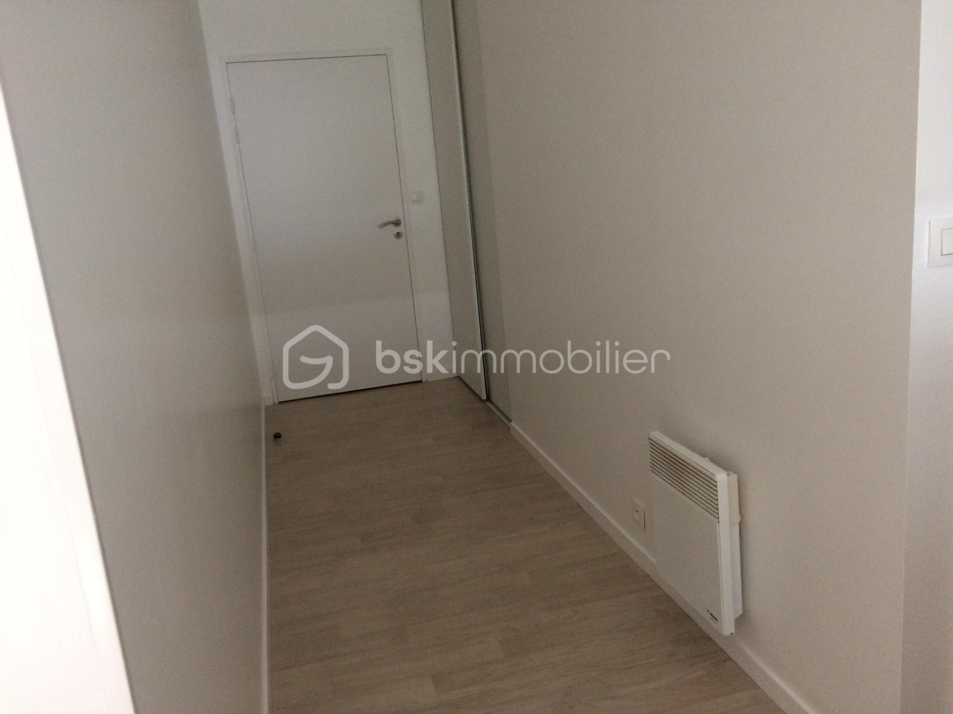 Appartement de 61 m² - 63393 Entrée.JPG