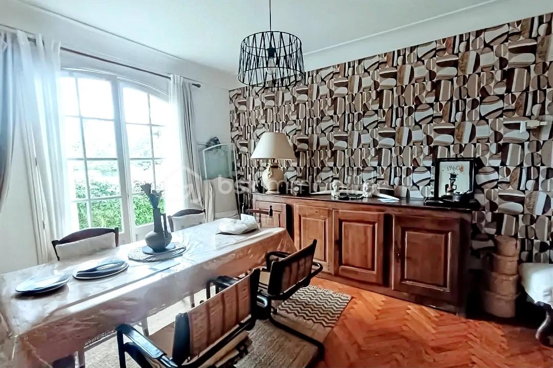 Maison de 225 m² - hoqi-0bc53633533243d1967a768746626b8f.jpg